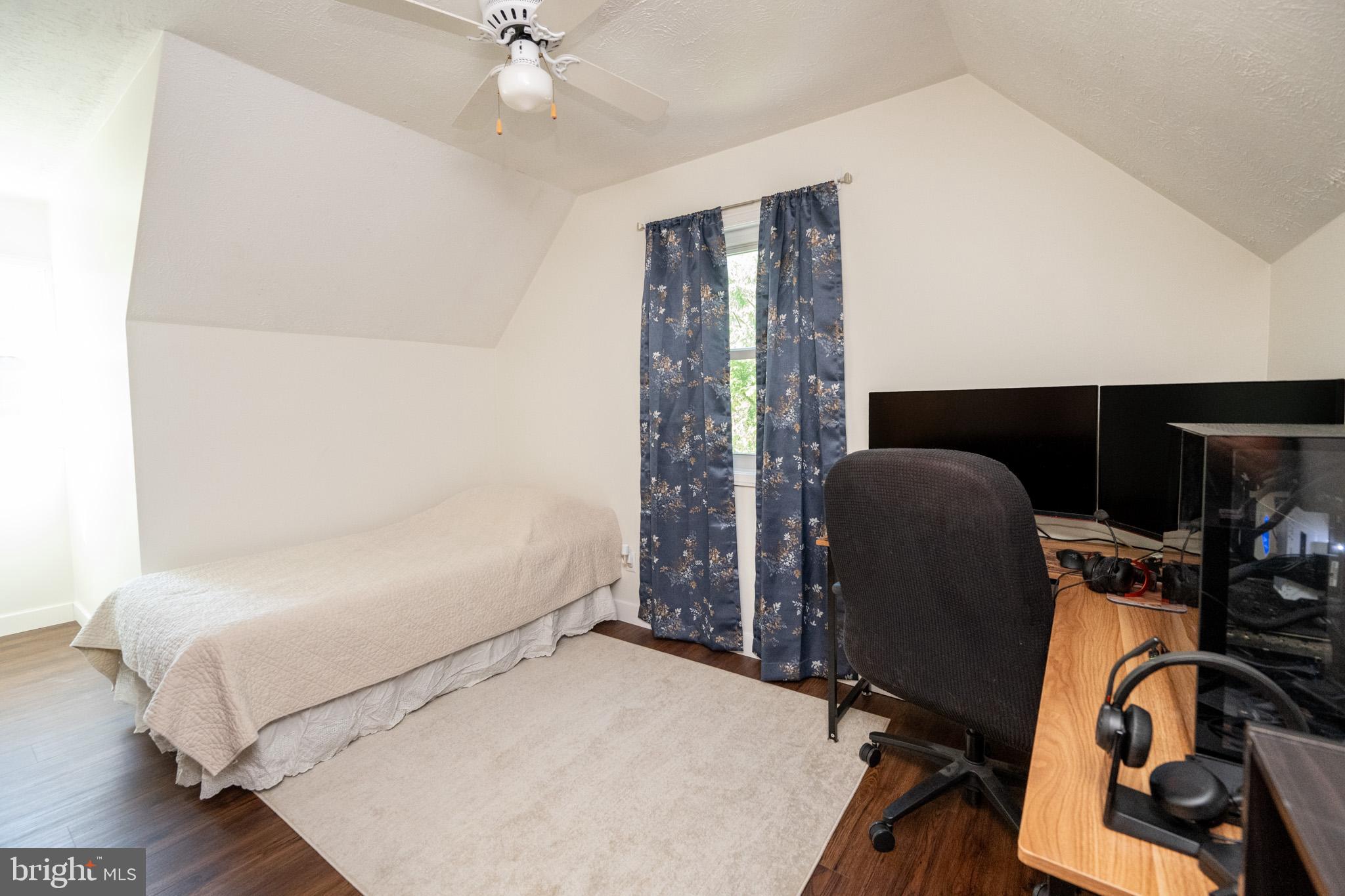 MITCHELL MANOR - Residential