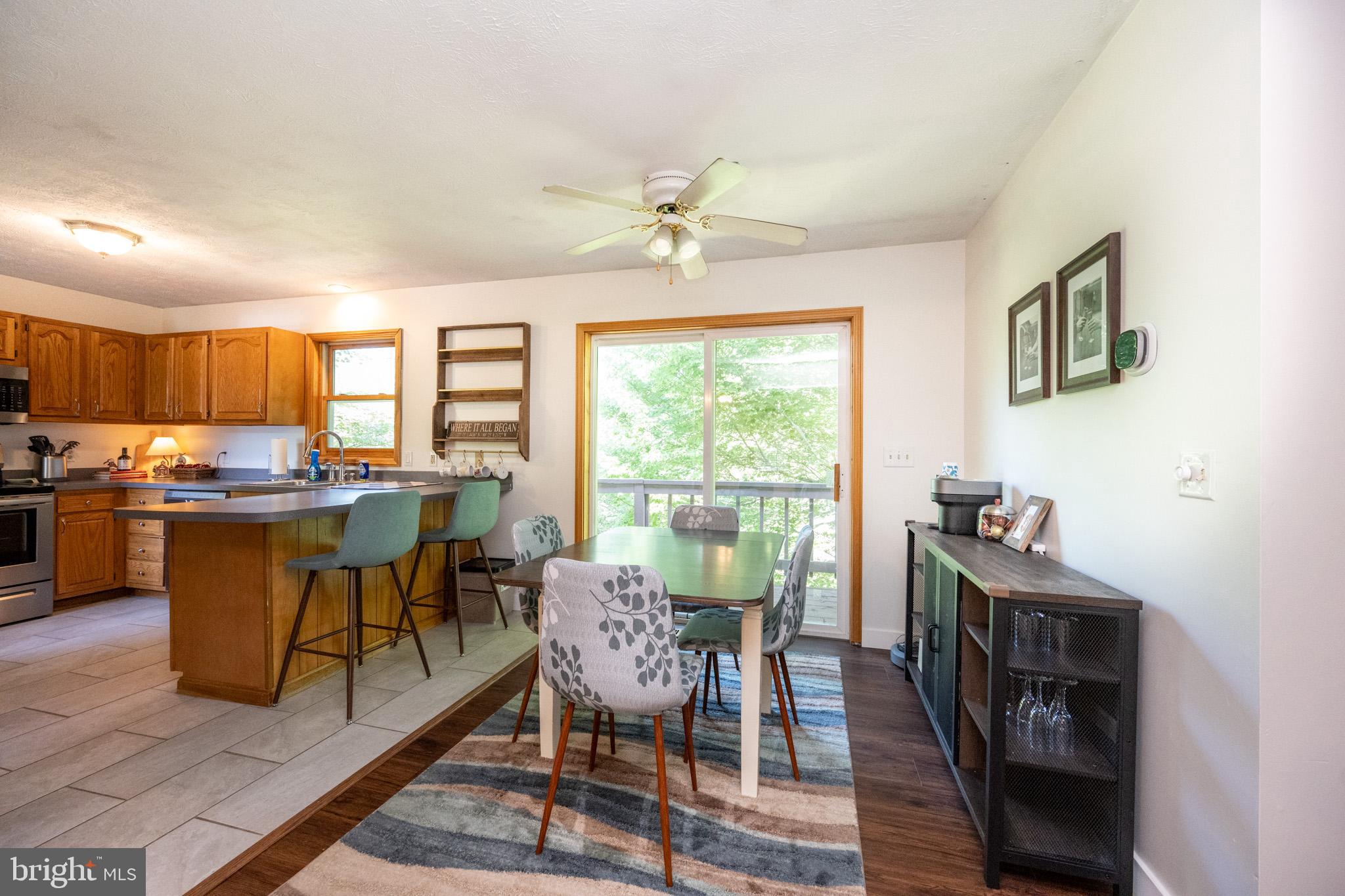 MITCHELL MANOR - Residential