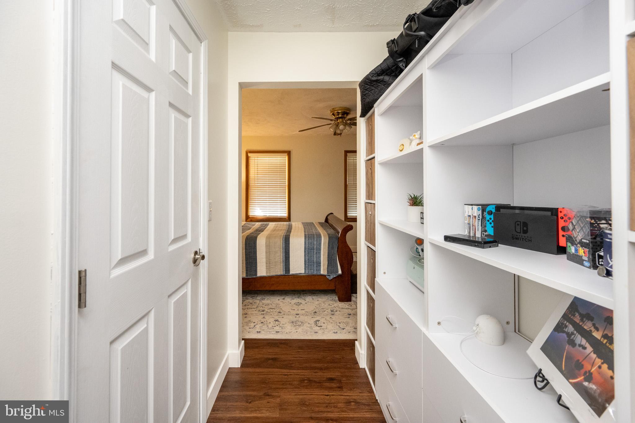 MITCHELL MANOR - Residential