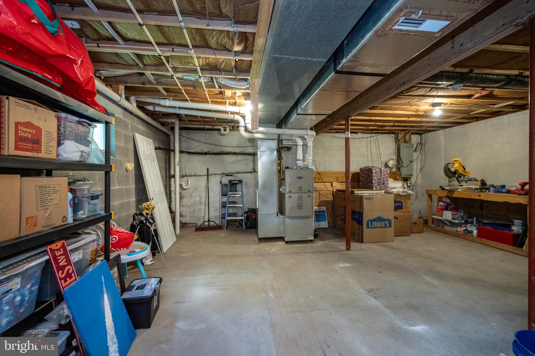 MITCHELL MANOR - Residential