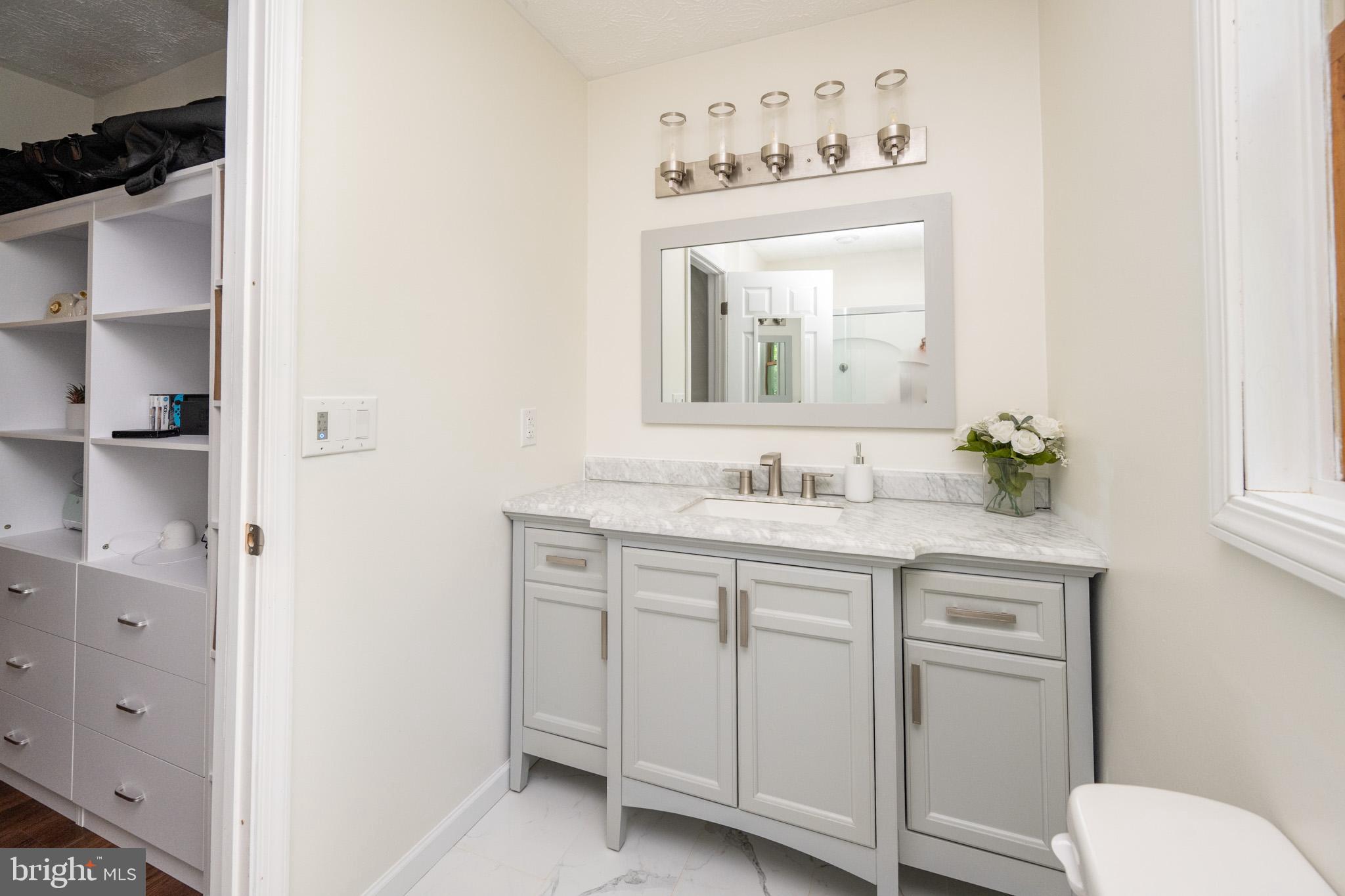 MITCHELL MANOR - Residential