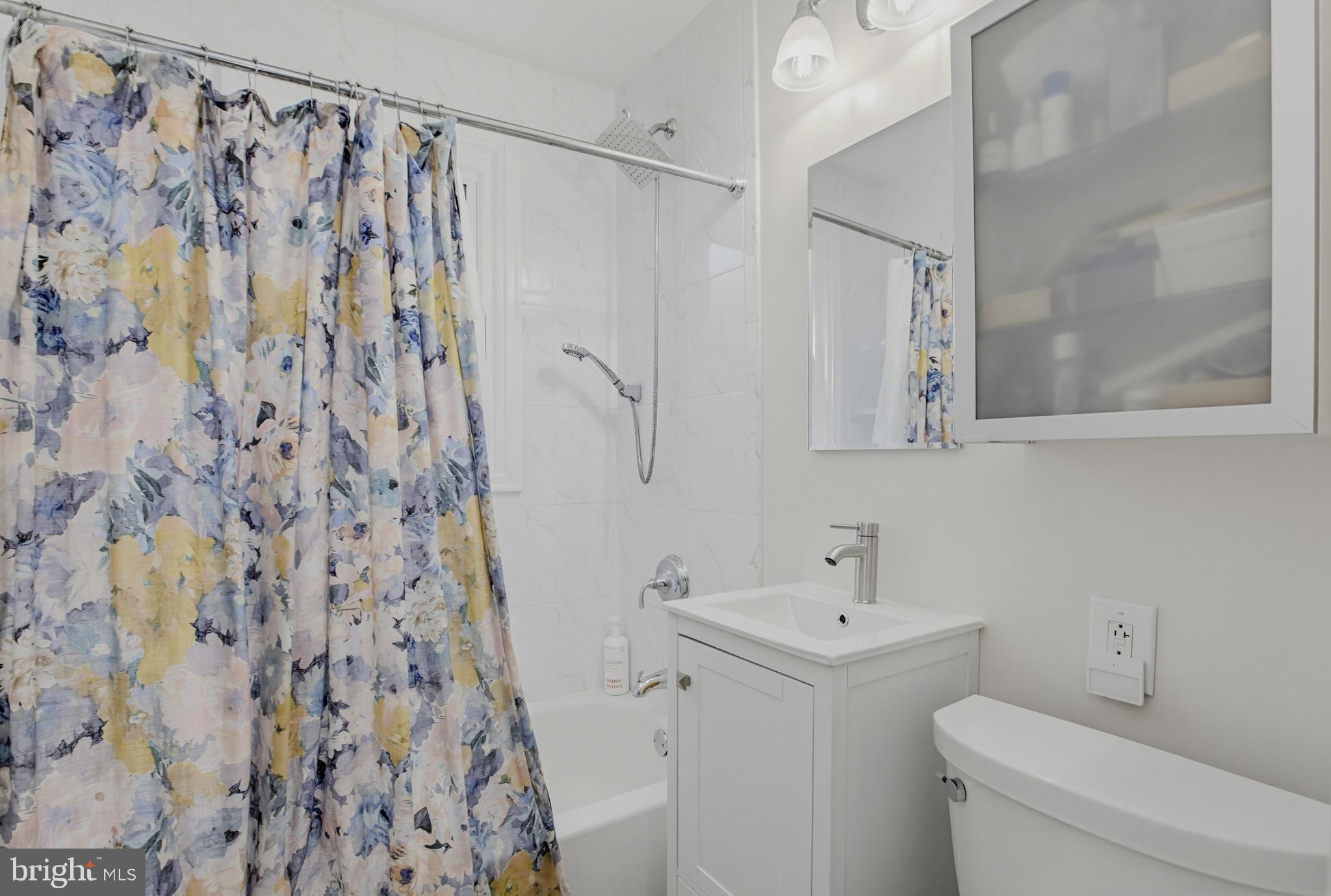 ROCKCREST - Residential