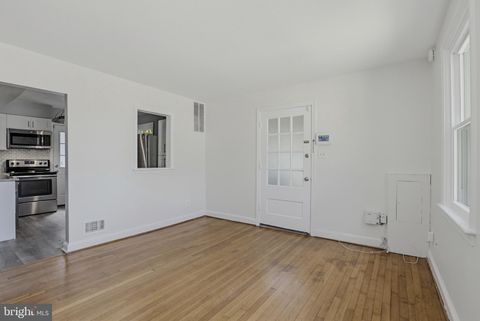 Tiny photo for 804 Wade Avenue, ROCKVILLE, MD 20851 (MLS # MDMC2233428)