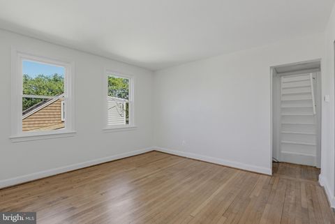 Tiny photo for 804 Wade Avenue, ROCKVILLE, MD 20851 (MLS # MDMC2233428)