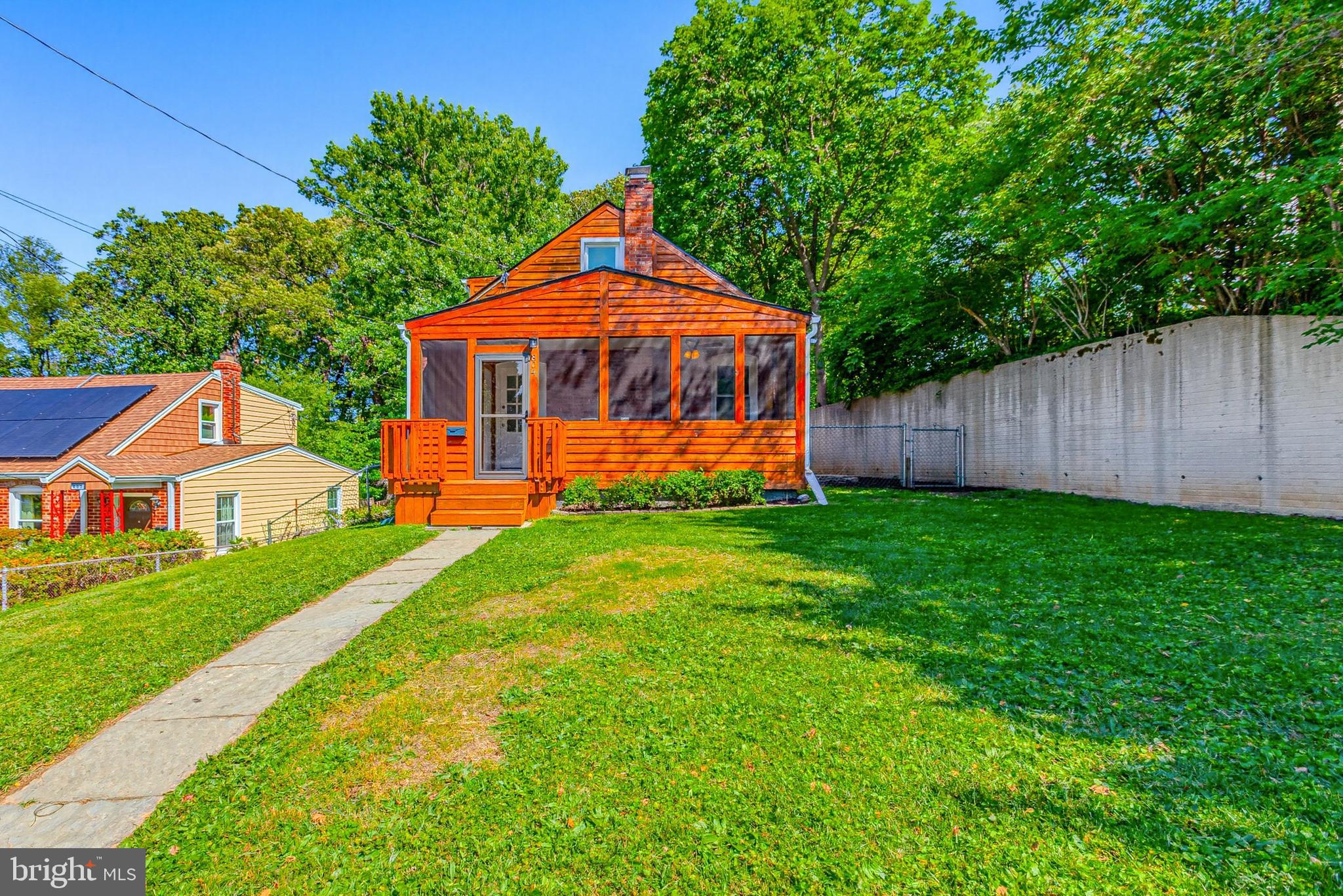 804 WADE AVENUE