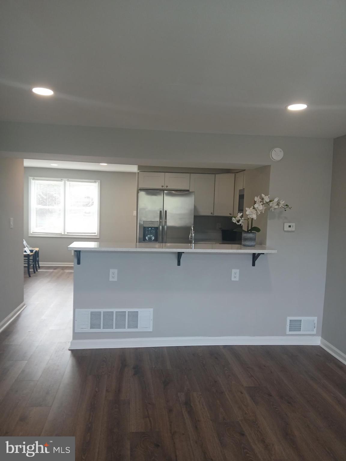 HOLLINSWOOD - Residential