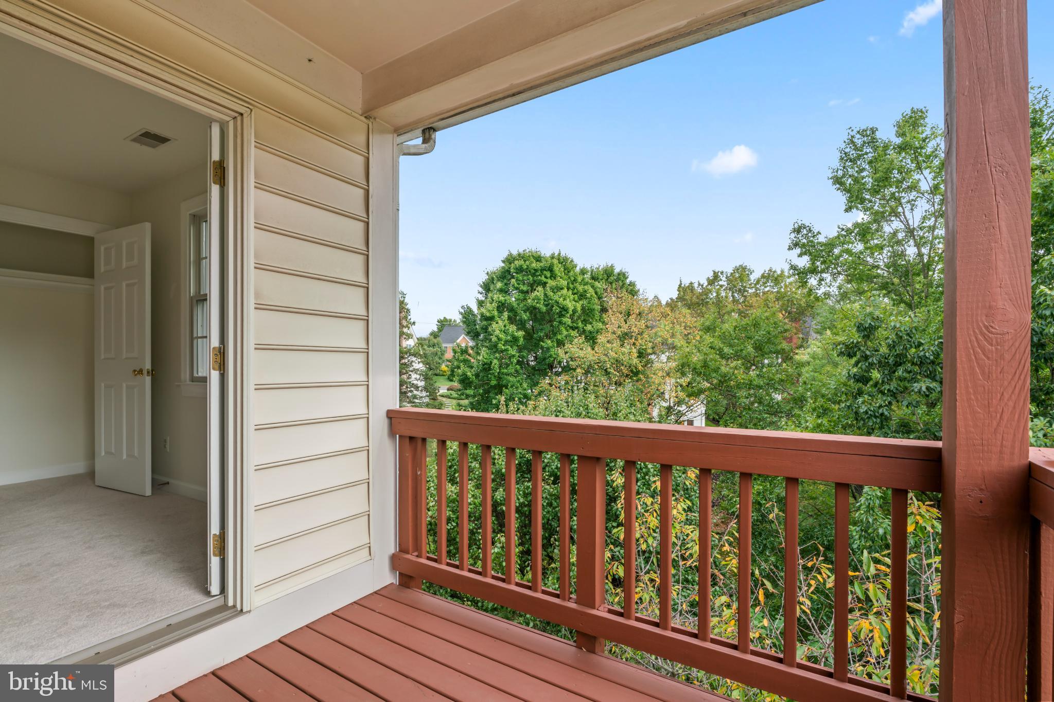 WOODLAND LAKE - Residential