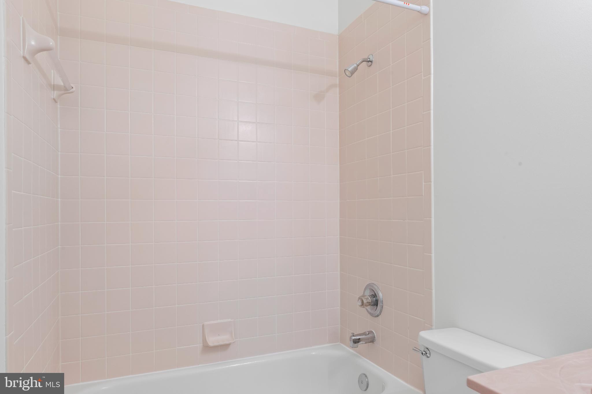 WOODLAND LAKE - Residential