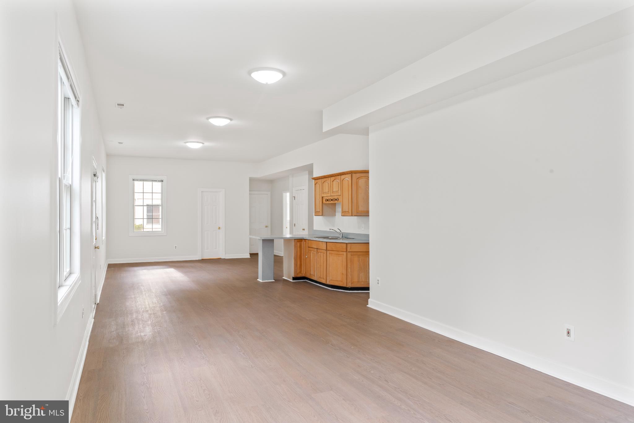 WOODLAND LAKE - Residential