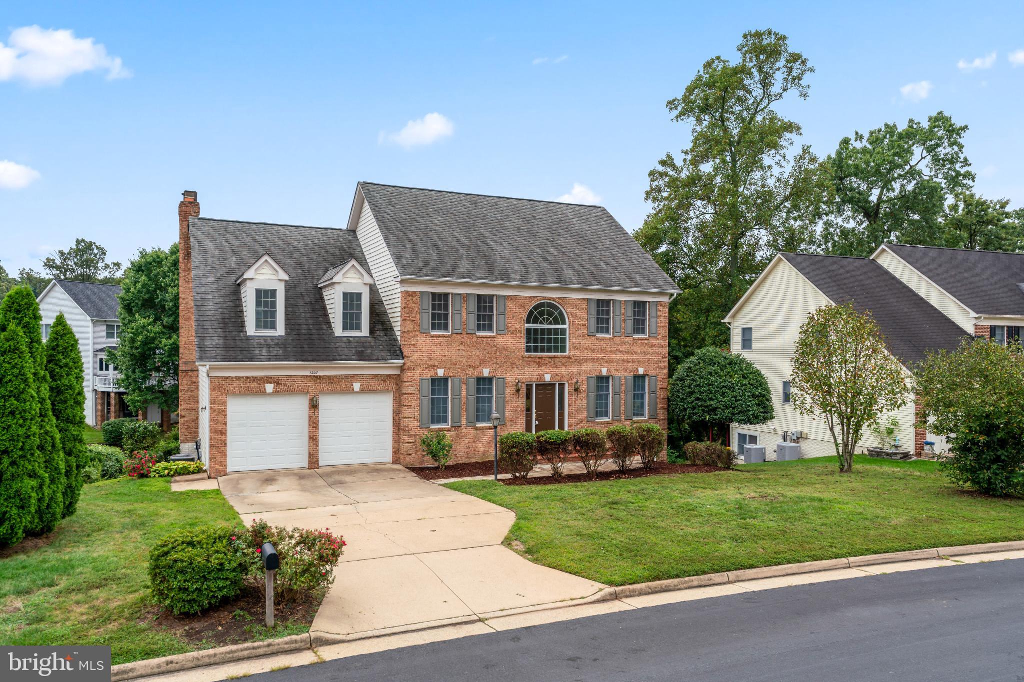 WOODLAND LAKE - Residential