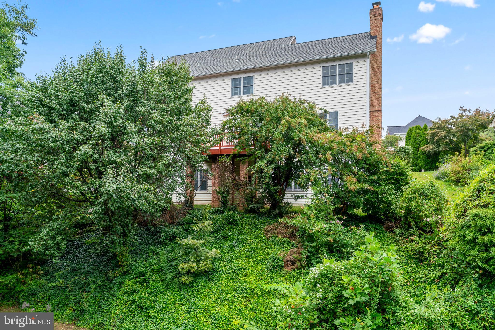 WOODLAND LAKE - Residential