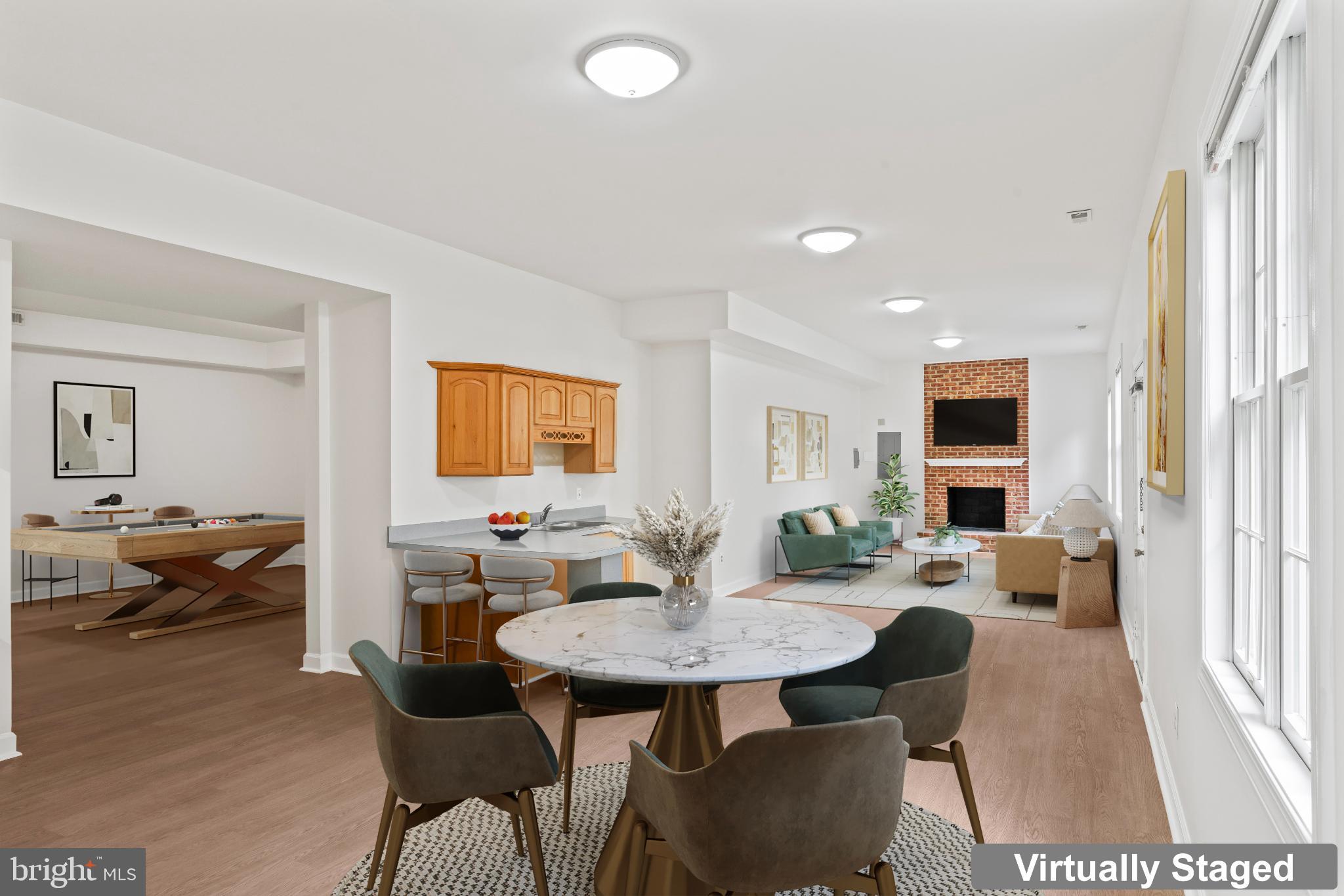 WOODLAND LAKE - Residential