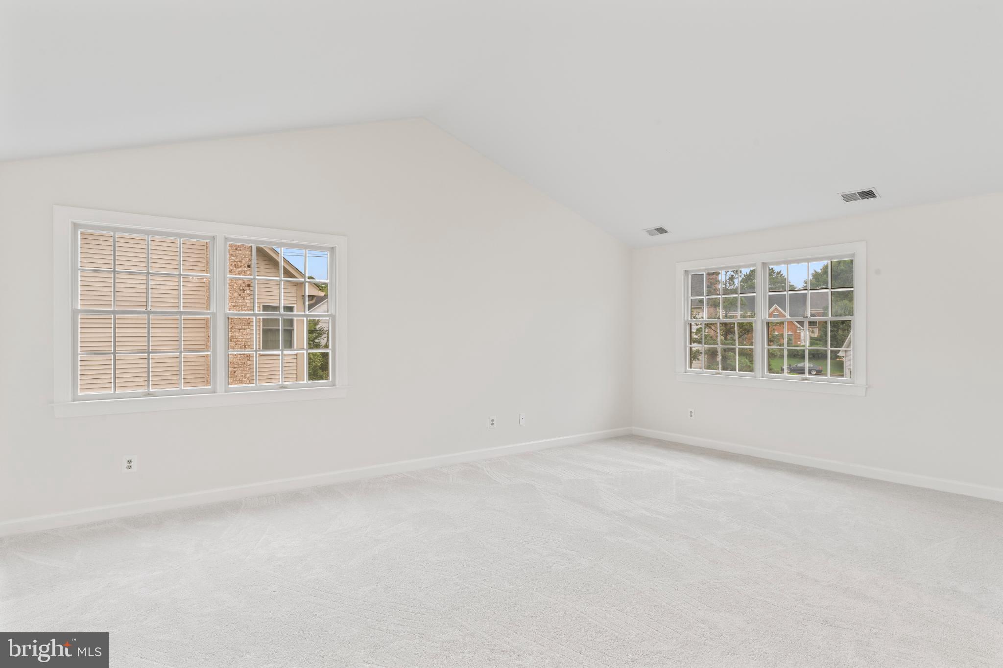 WOODLAND LAKE - Residential