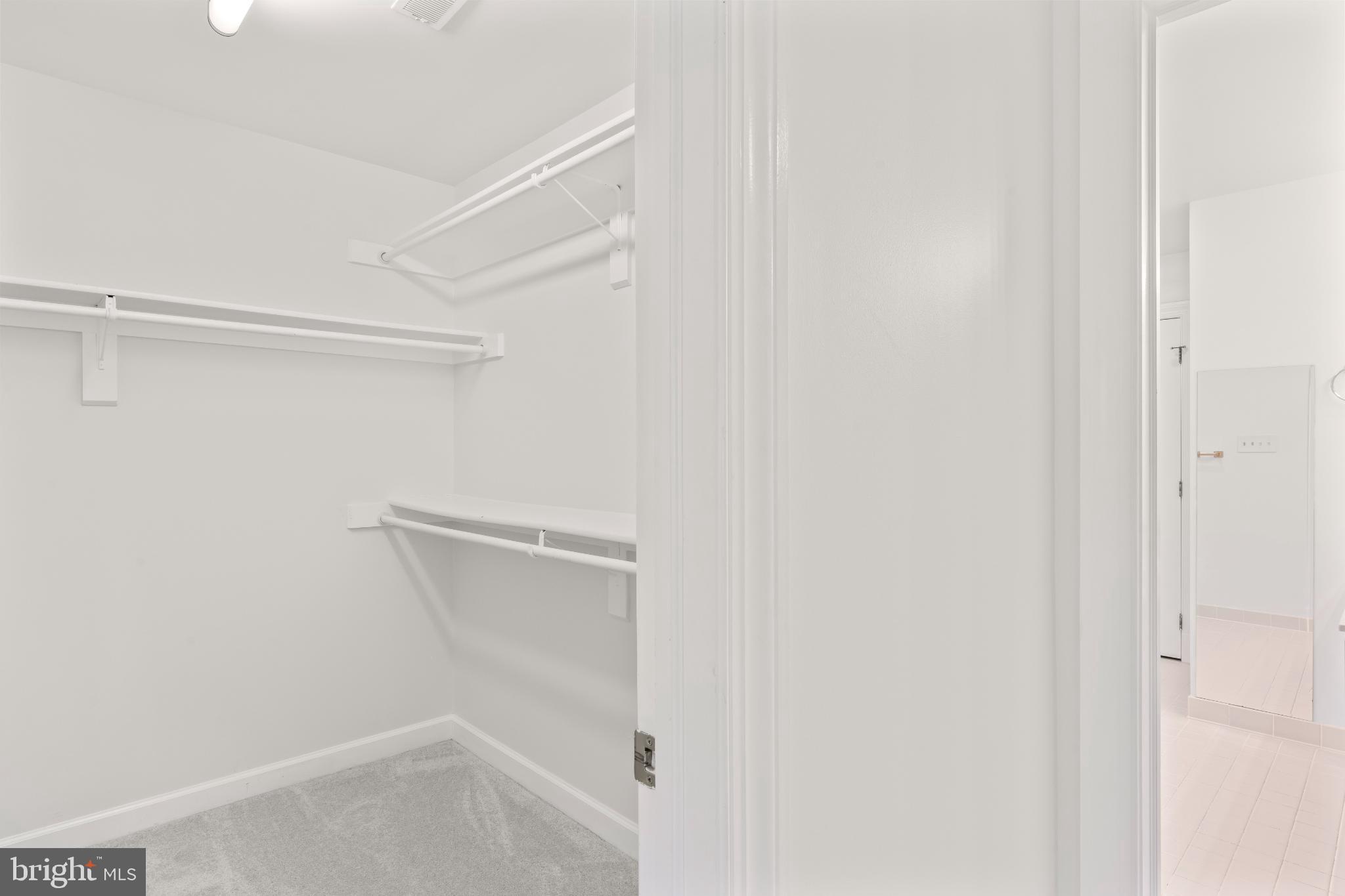 WOODLAND LAKE - Residential