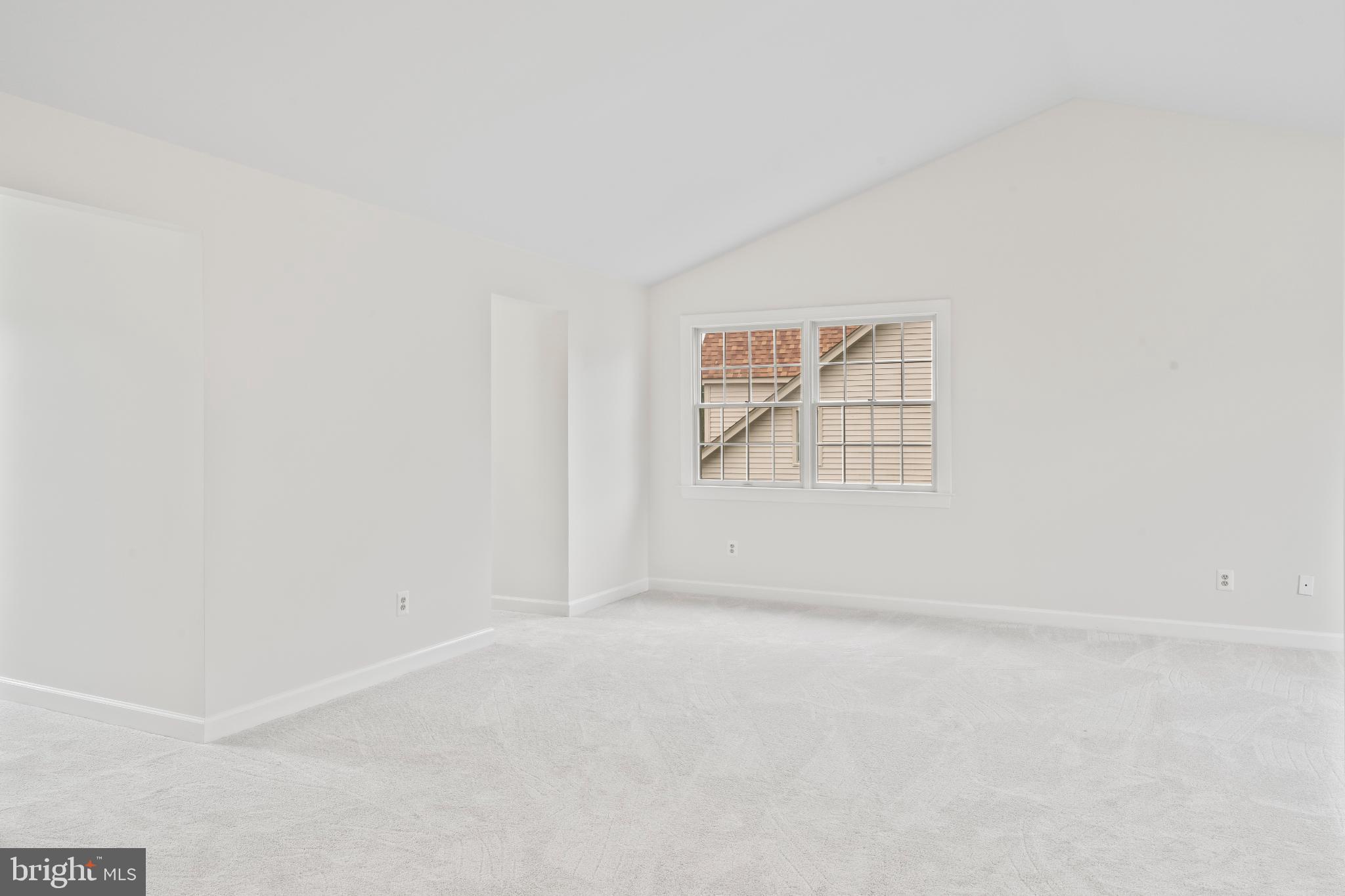 WOODLAND LAKE - Residential