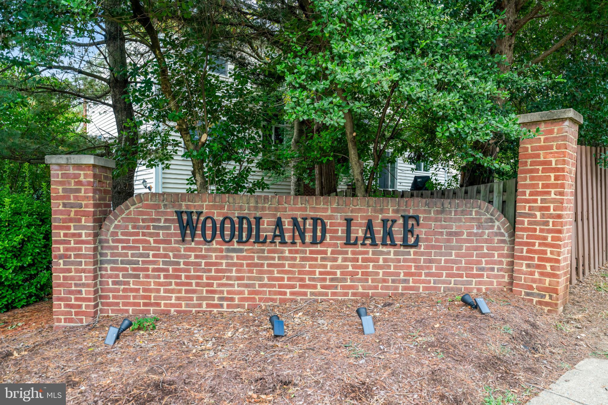 WOODLAND LAKE - Residential