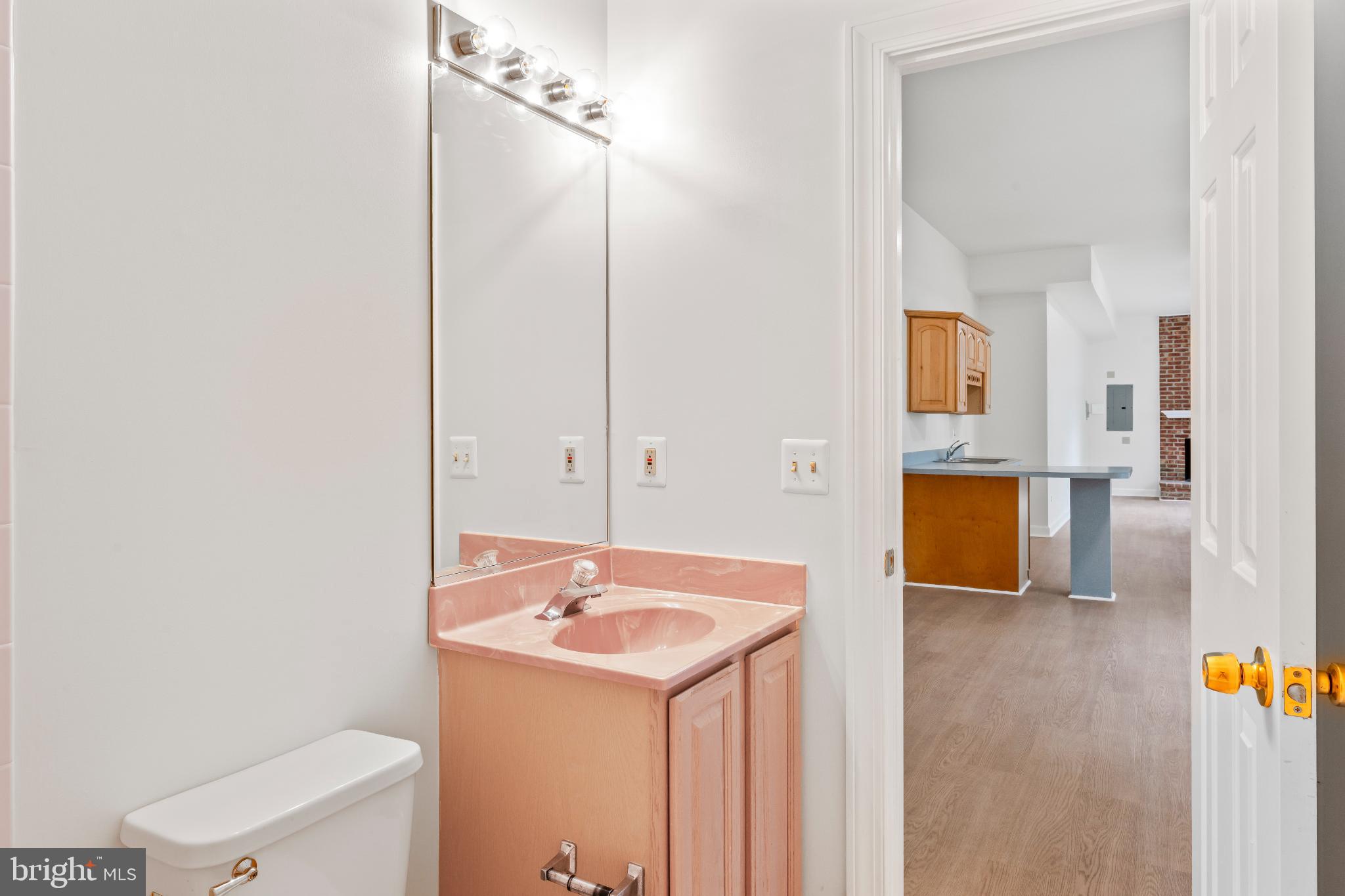 WOODLAND LAKE - Residential