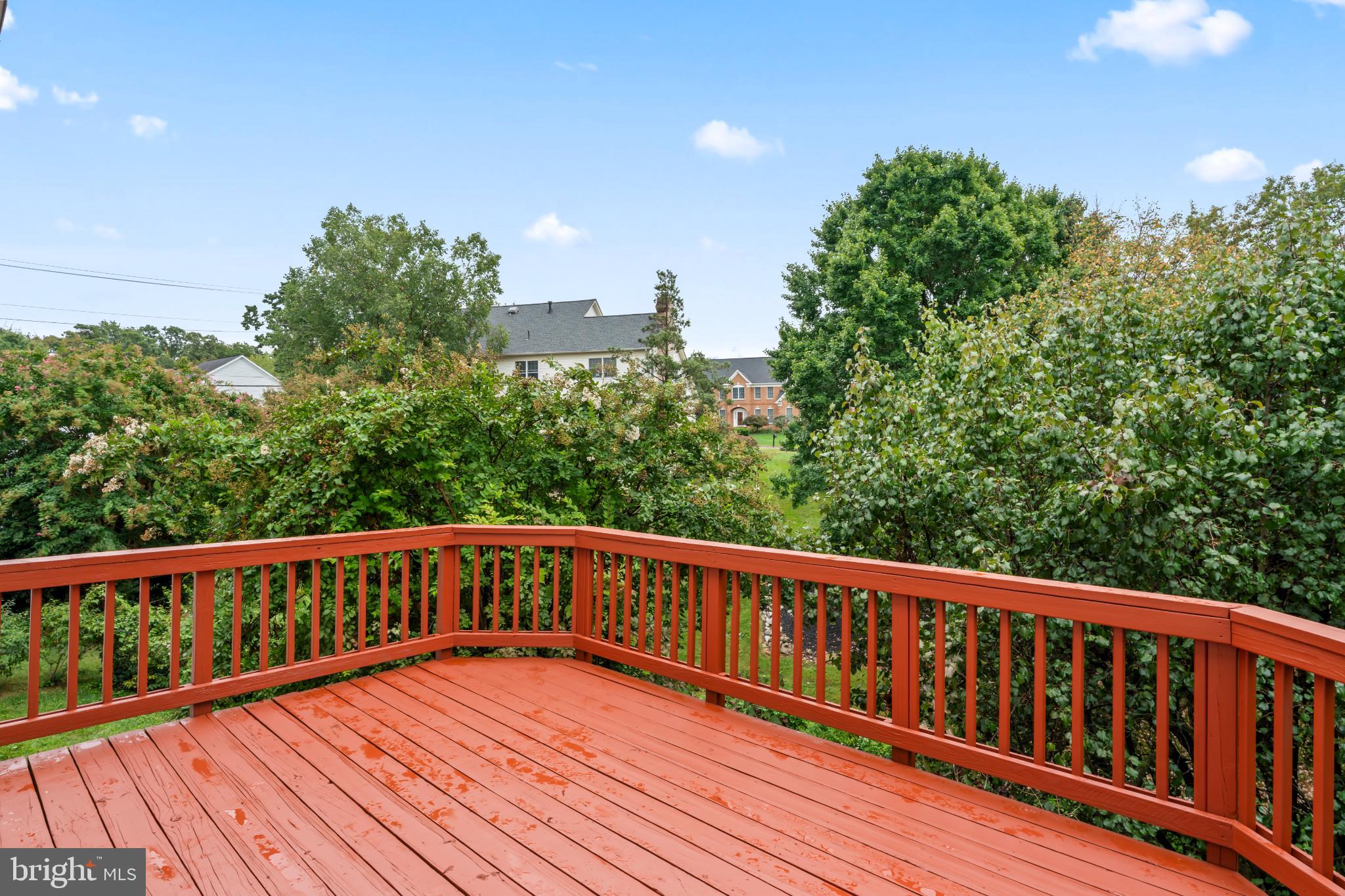 WOODLAND LAKE - Residential