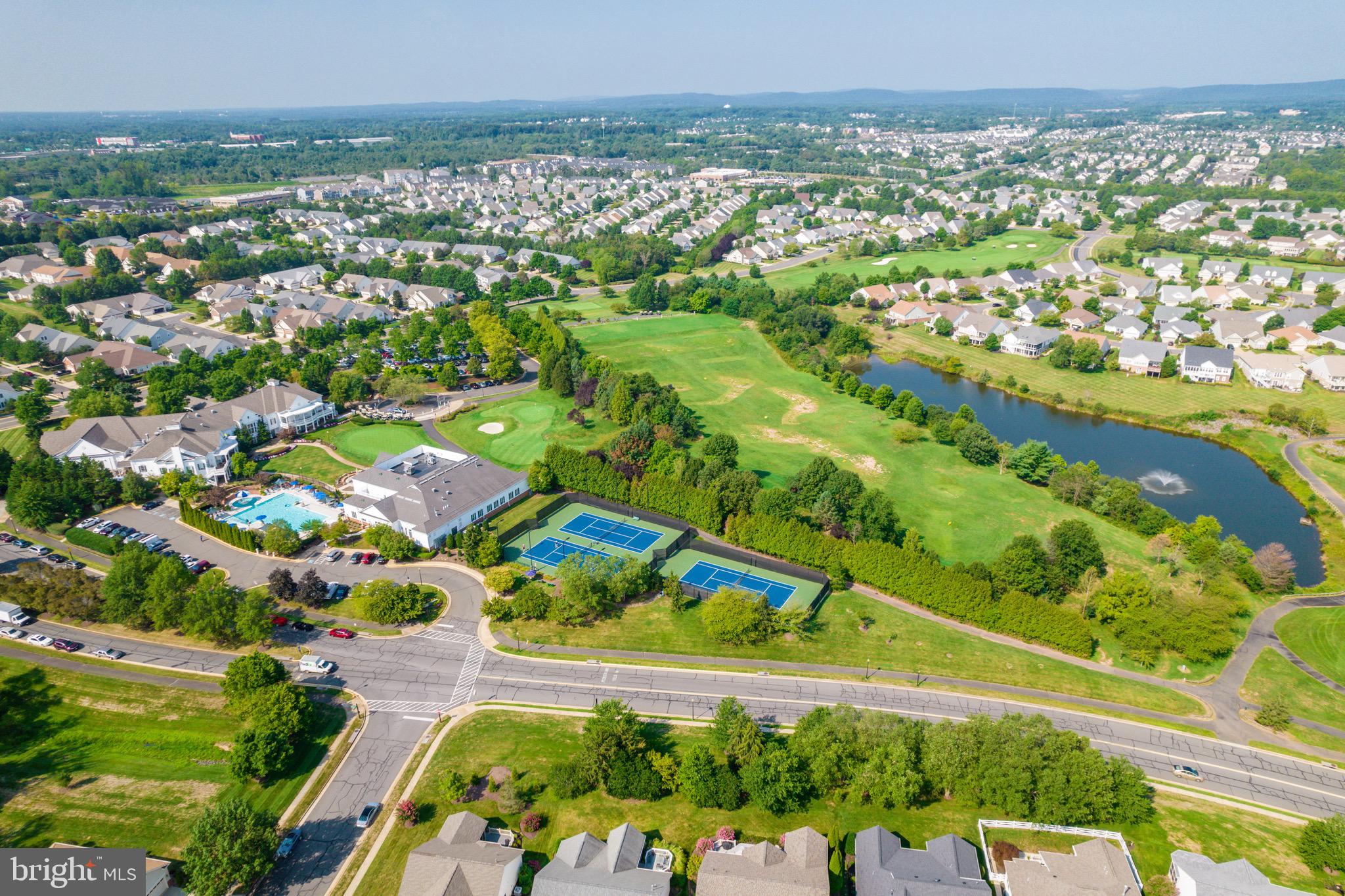 HERITAGE HUNT - Residential