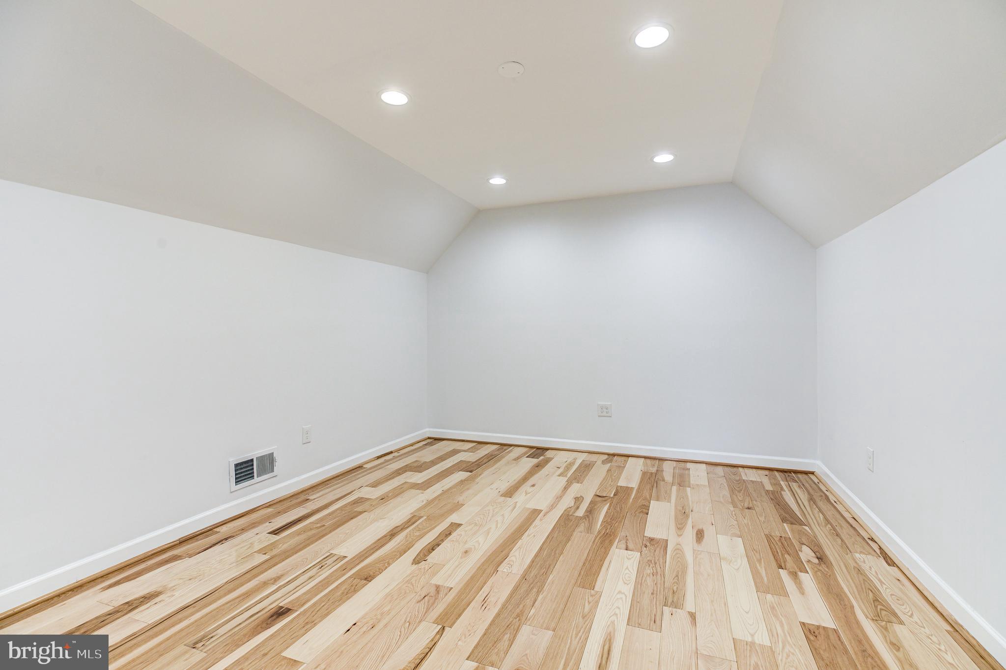 KING FARM - Residential