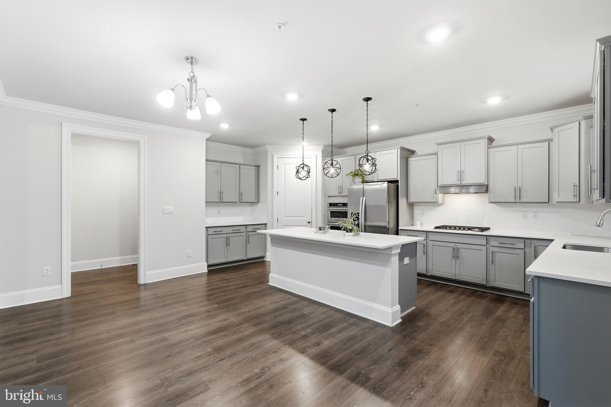 STONEGATE - Residential