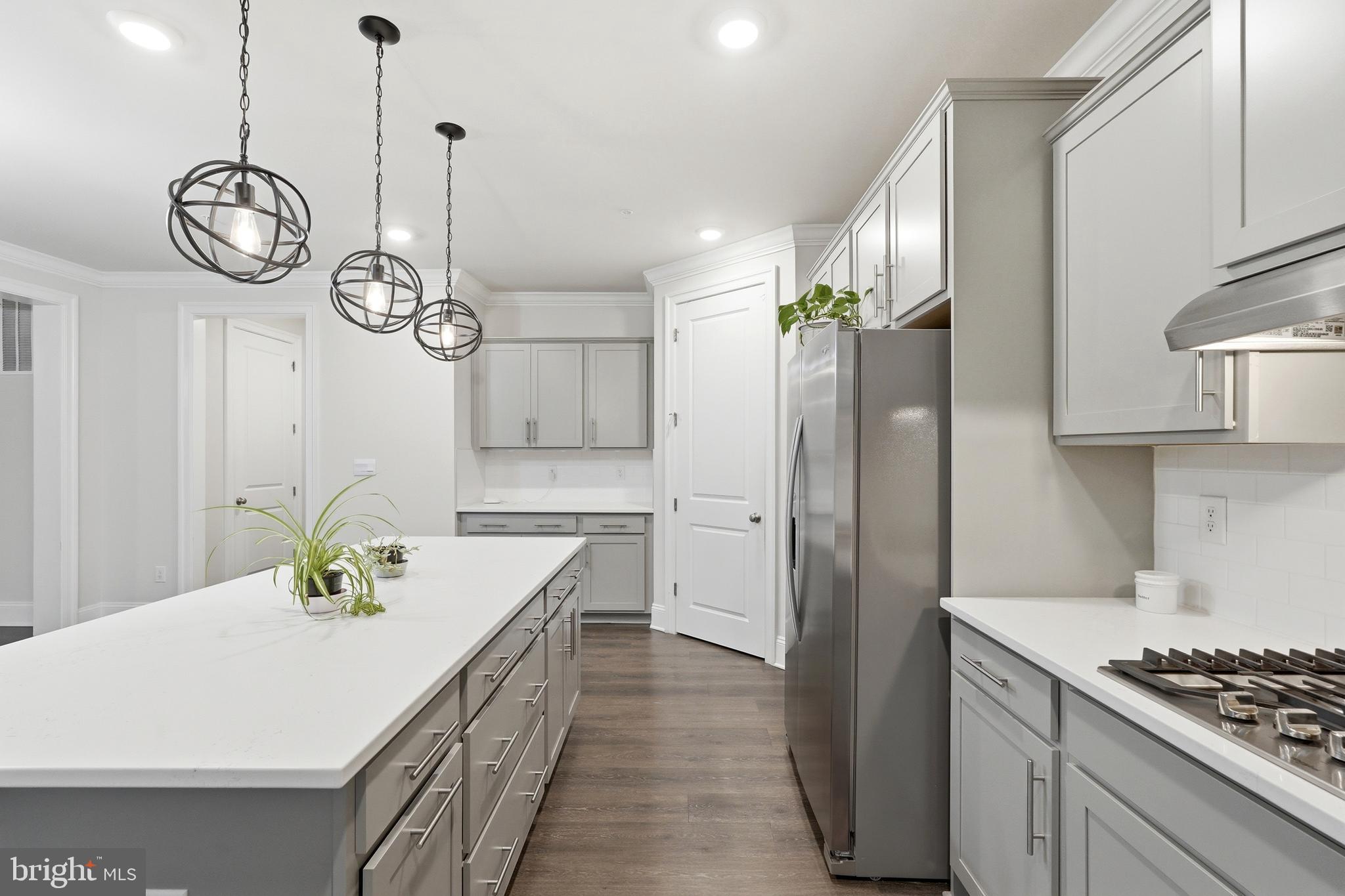 STONEGATE - Residential