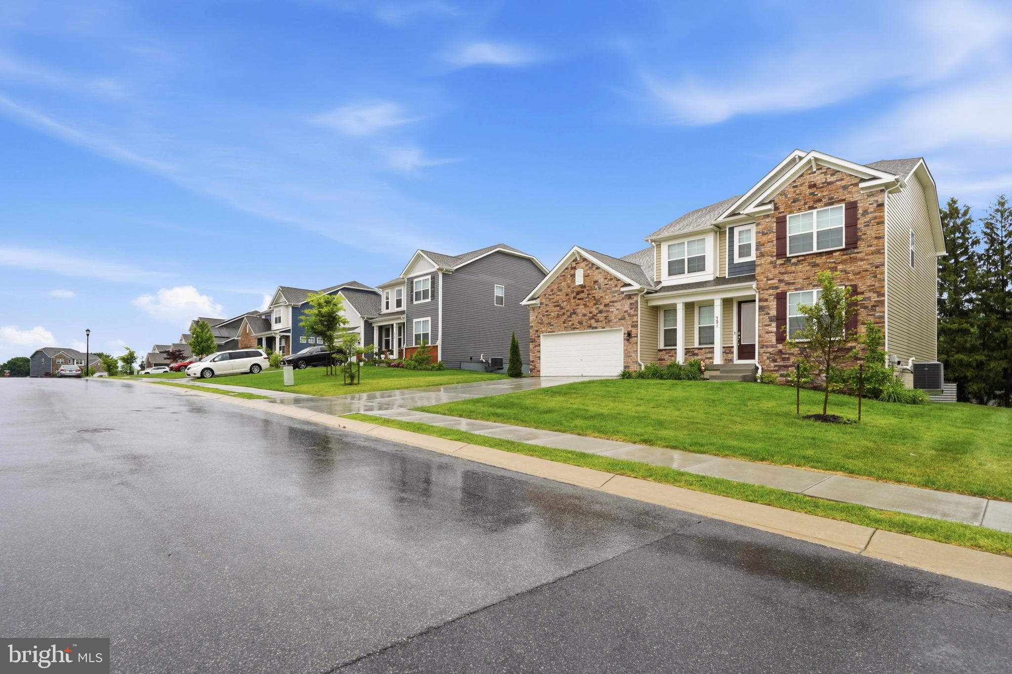STONEGATE - Residential
