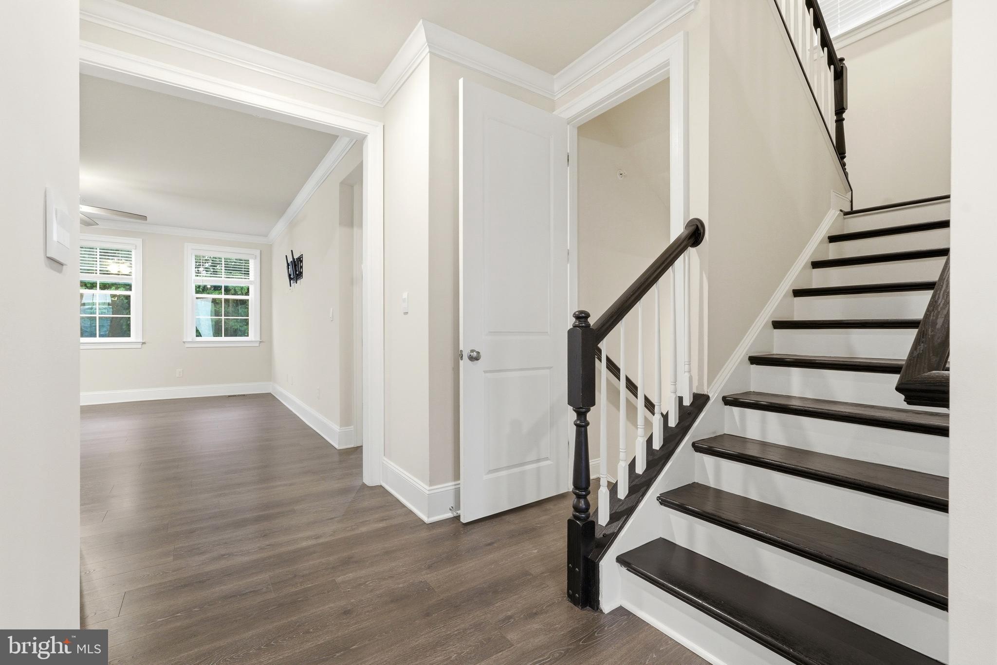 STONEGATE - Residential