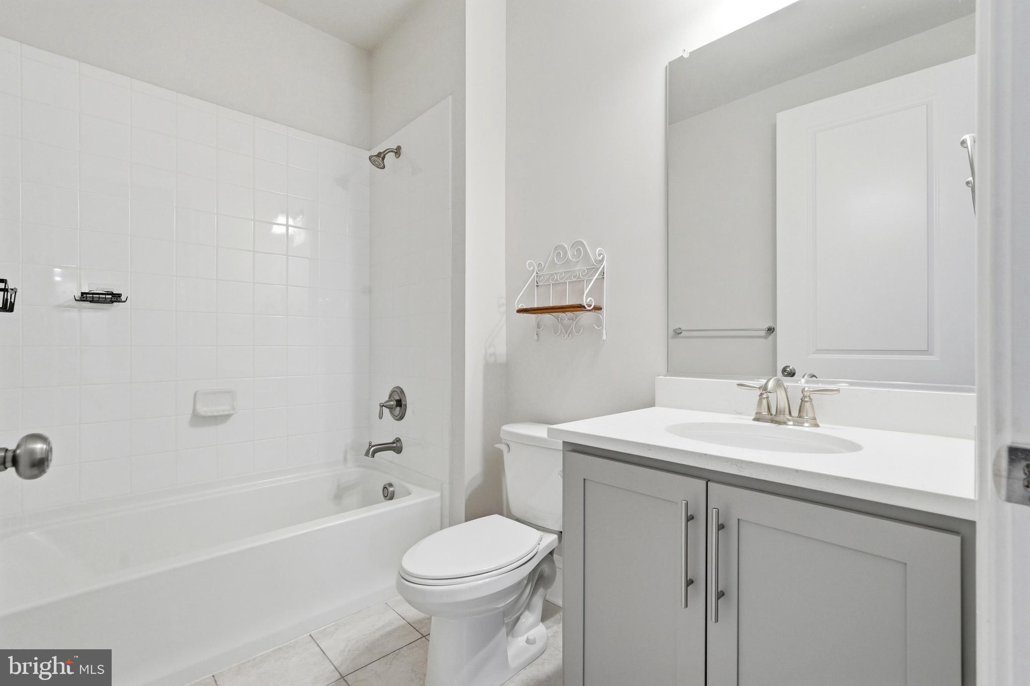 STONEGATE - Residential