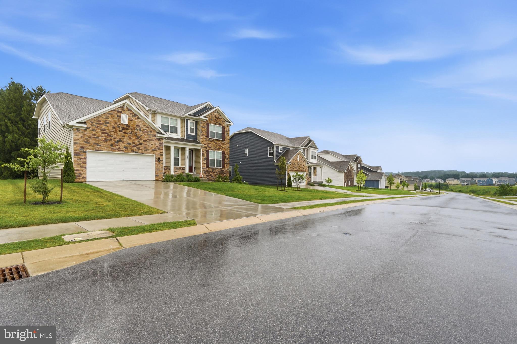 STONEGATE - Residential