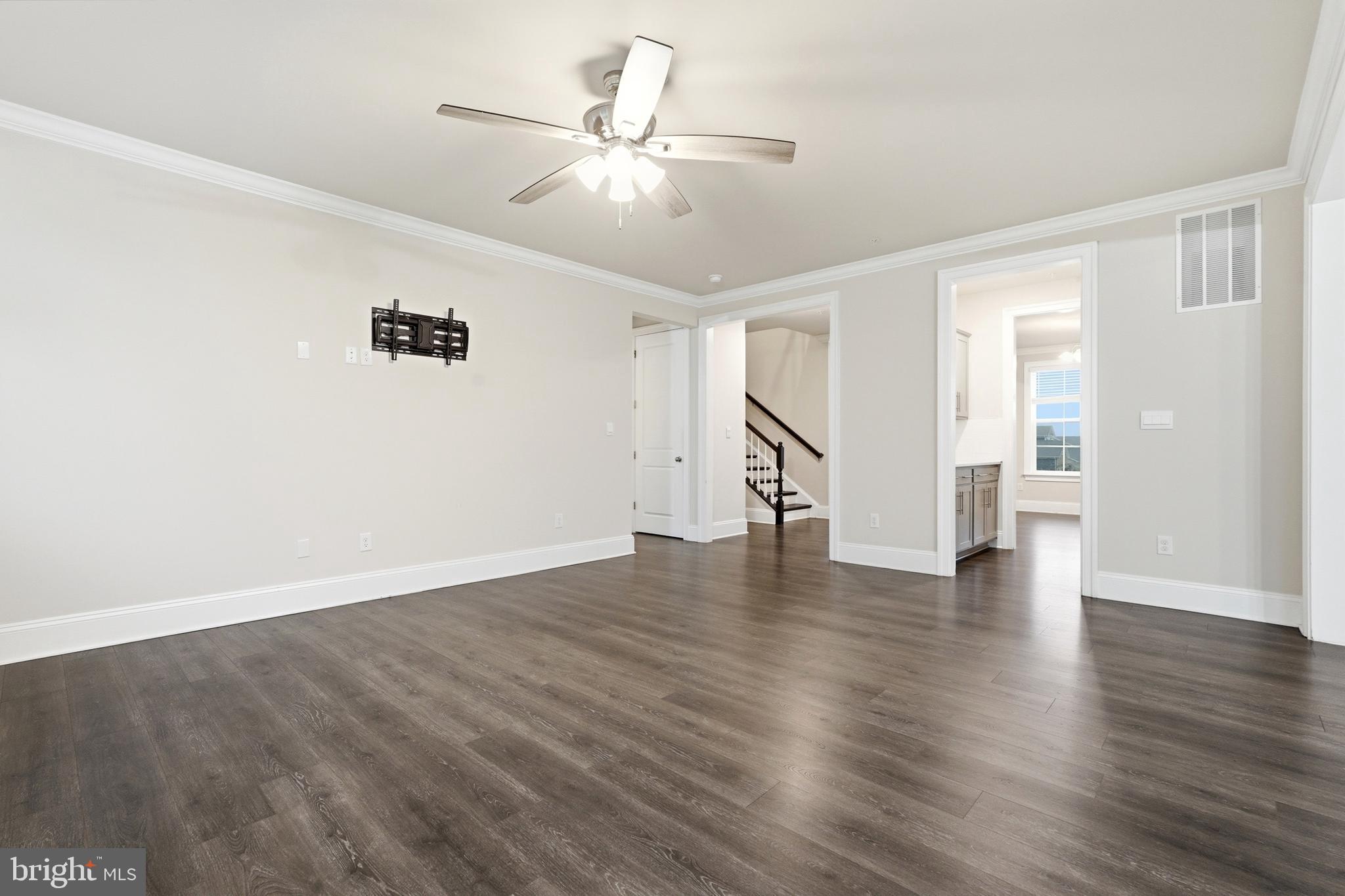 STONEGATE - Residential