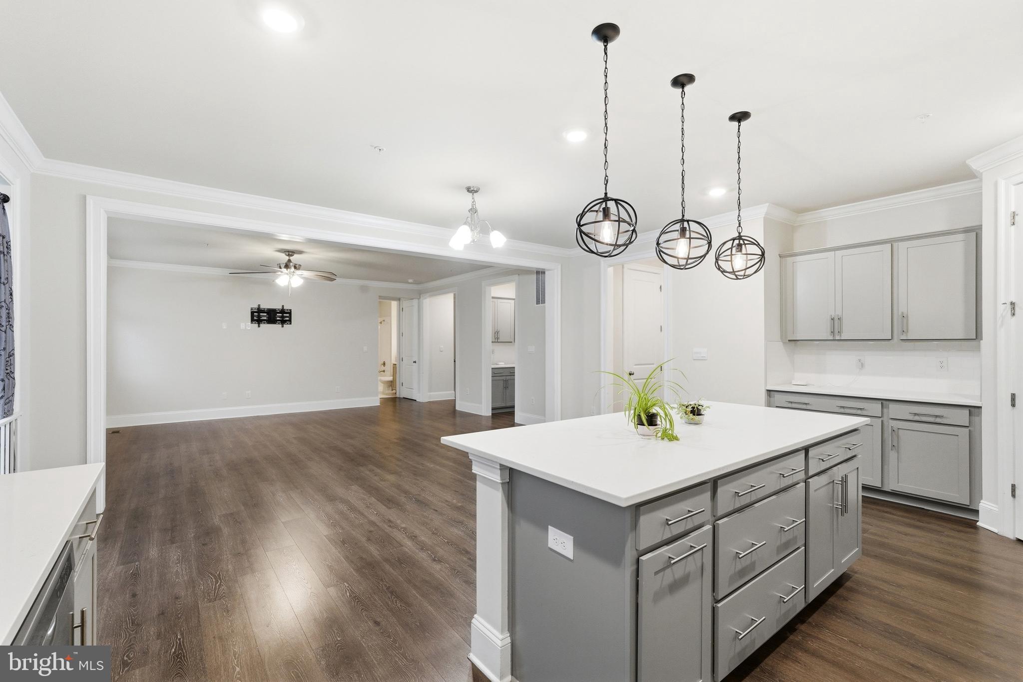 STONEGATE - Residential