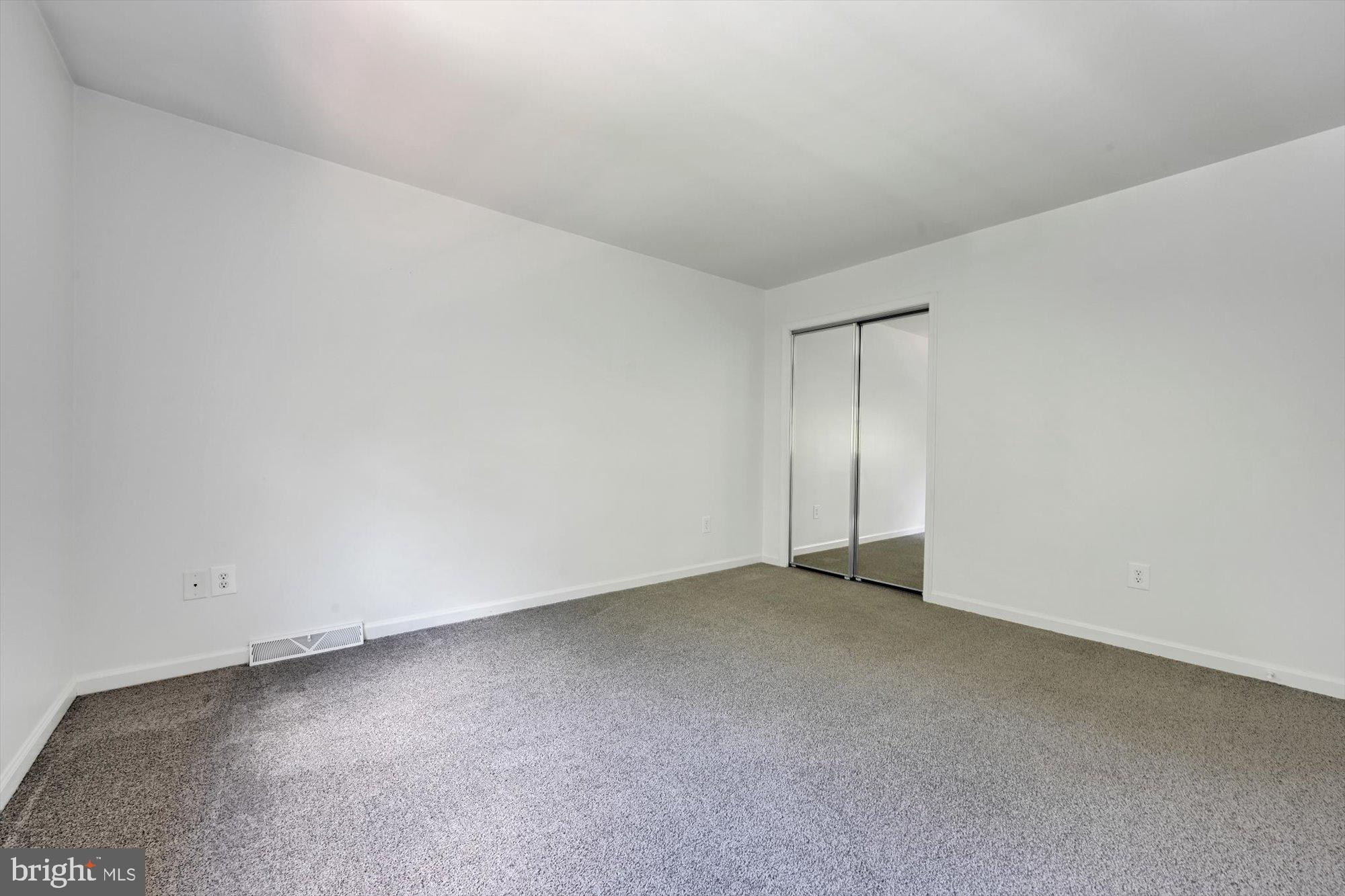 HALEY HEIGHTS - Residential