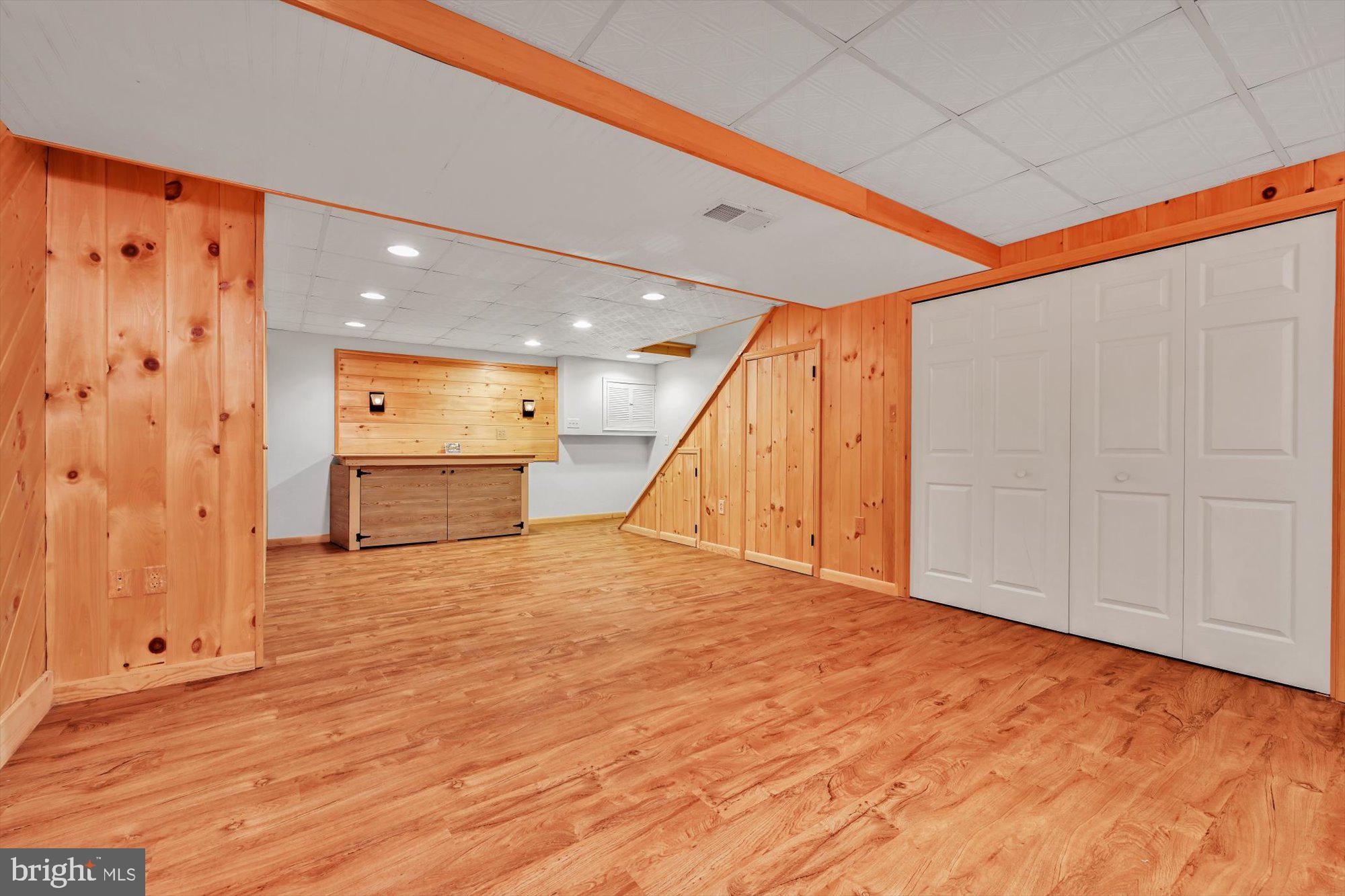 HALEY HEIGHTS - Residential