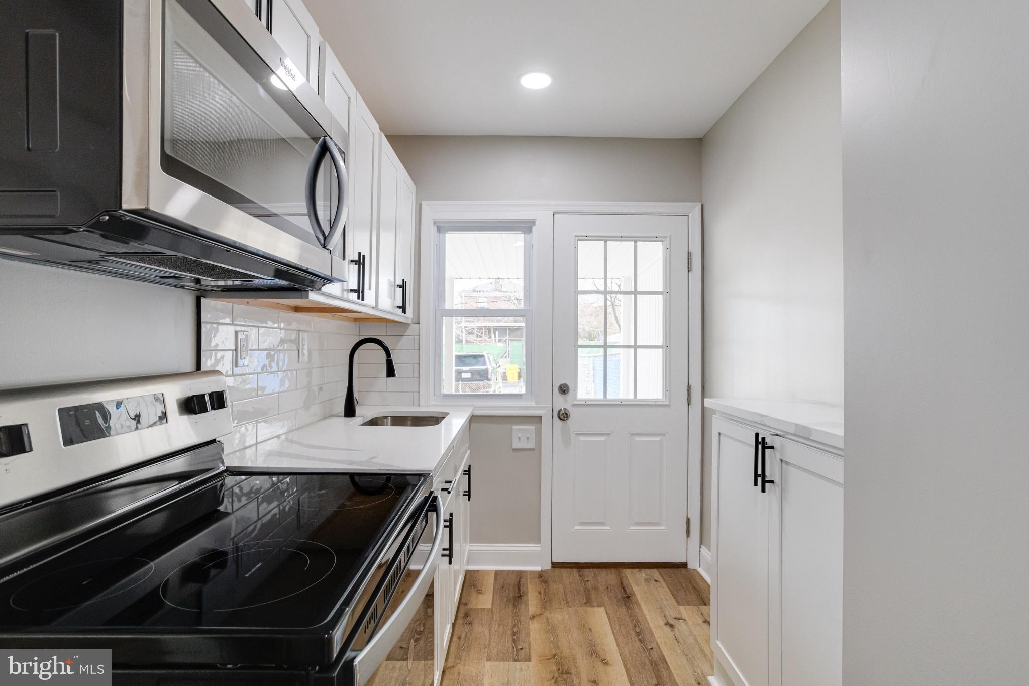 BELLE GROVE - Residential