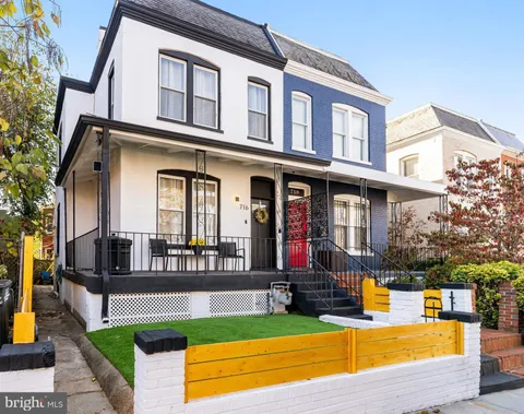 716 Gresham Place NW, Washington, DC MLS: DCDC2191106