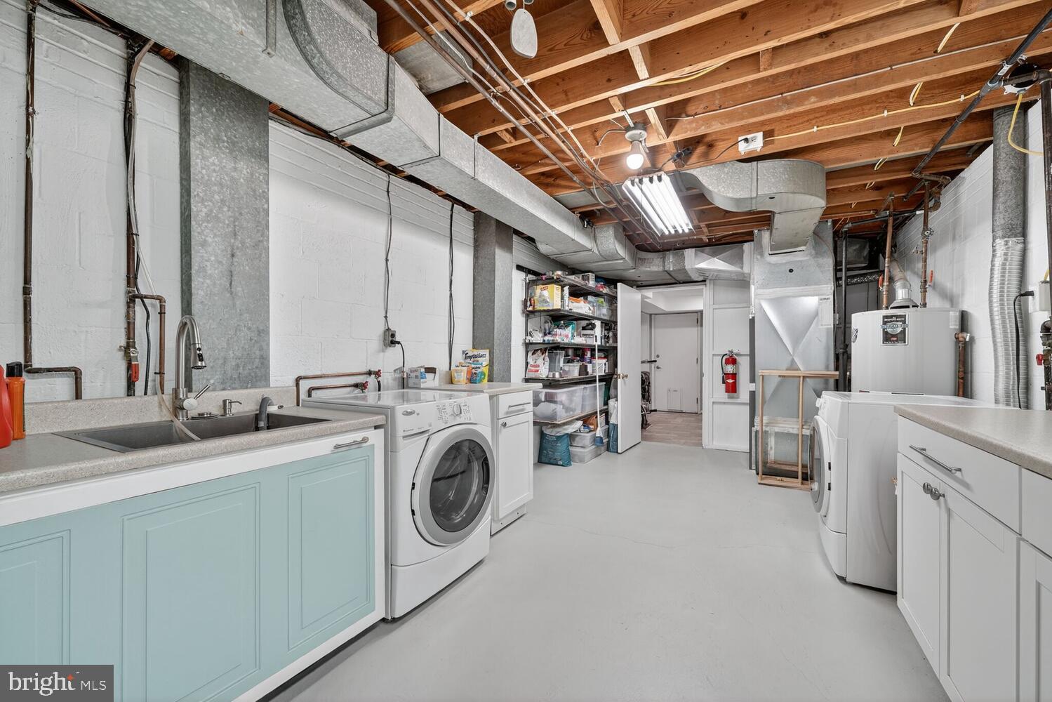 SPY HILL - Residential