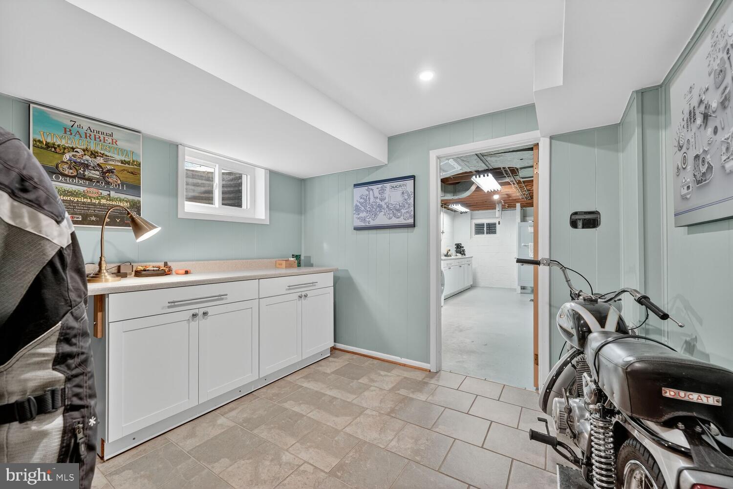 SPY HILL - Residential