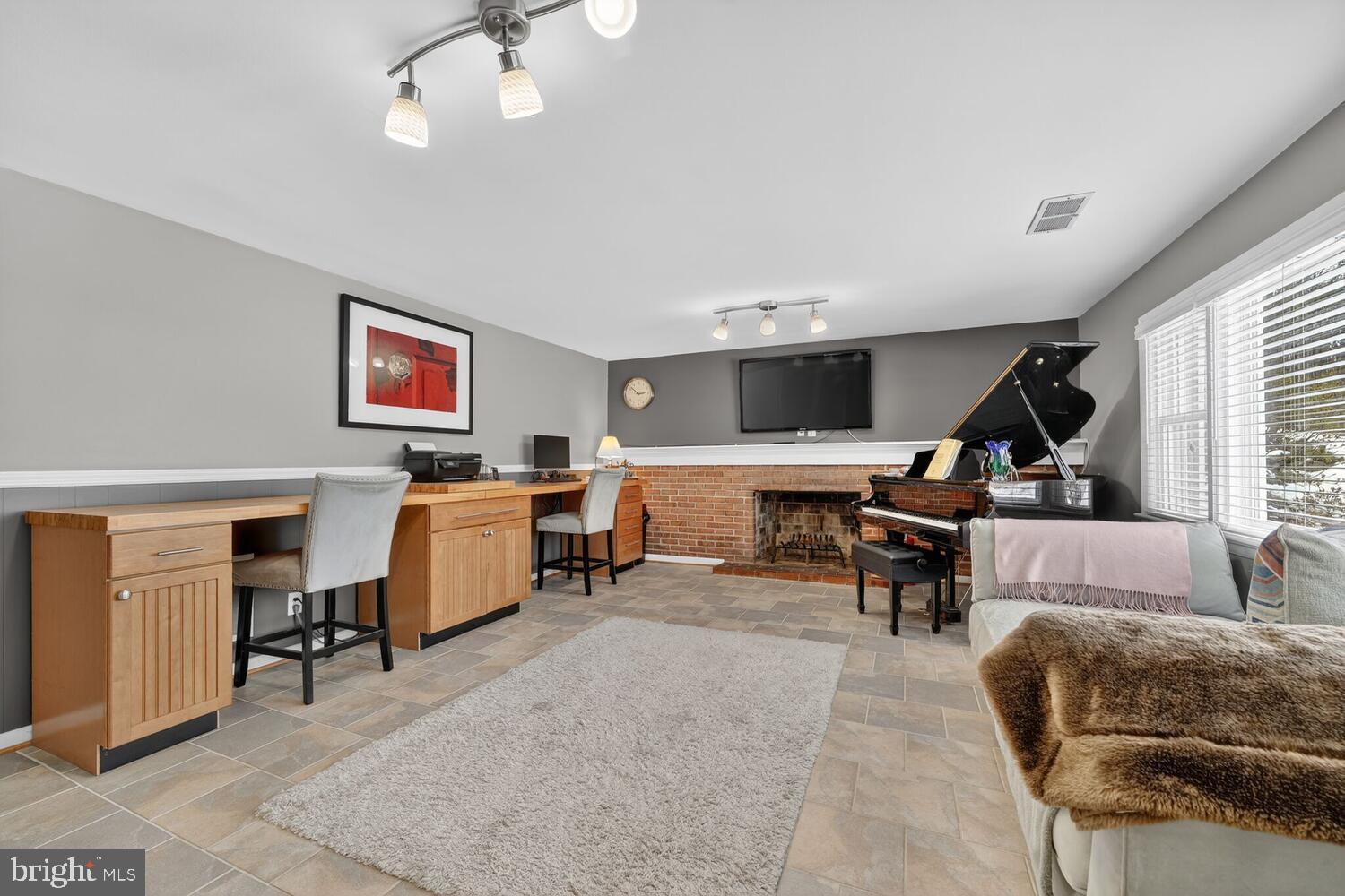 SPY HILL - Residential