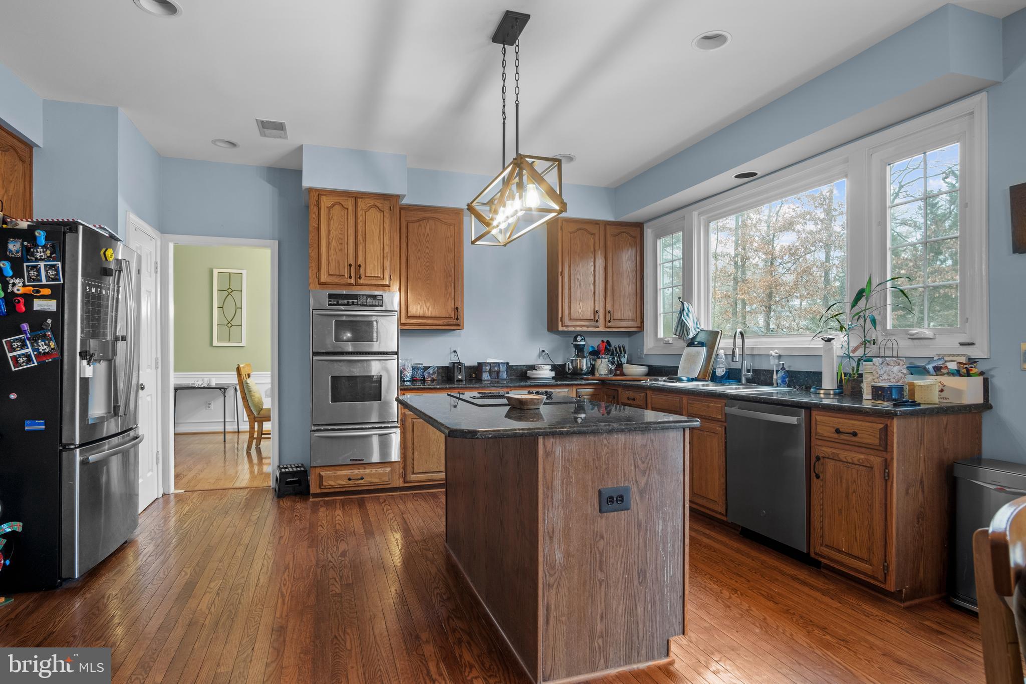 ASHBURN FARM - Residential Lease