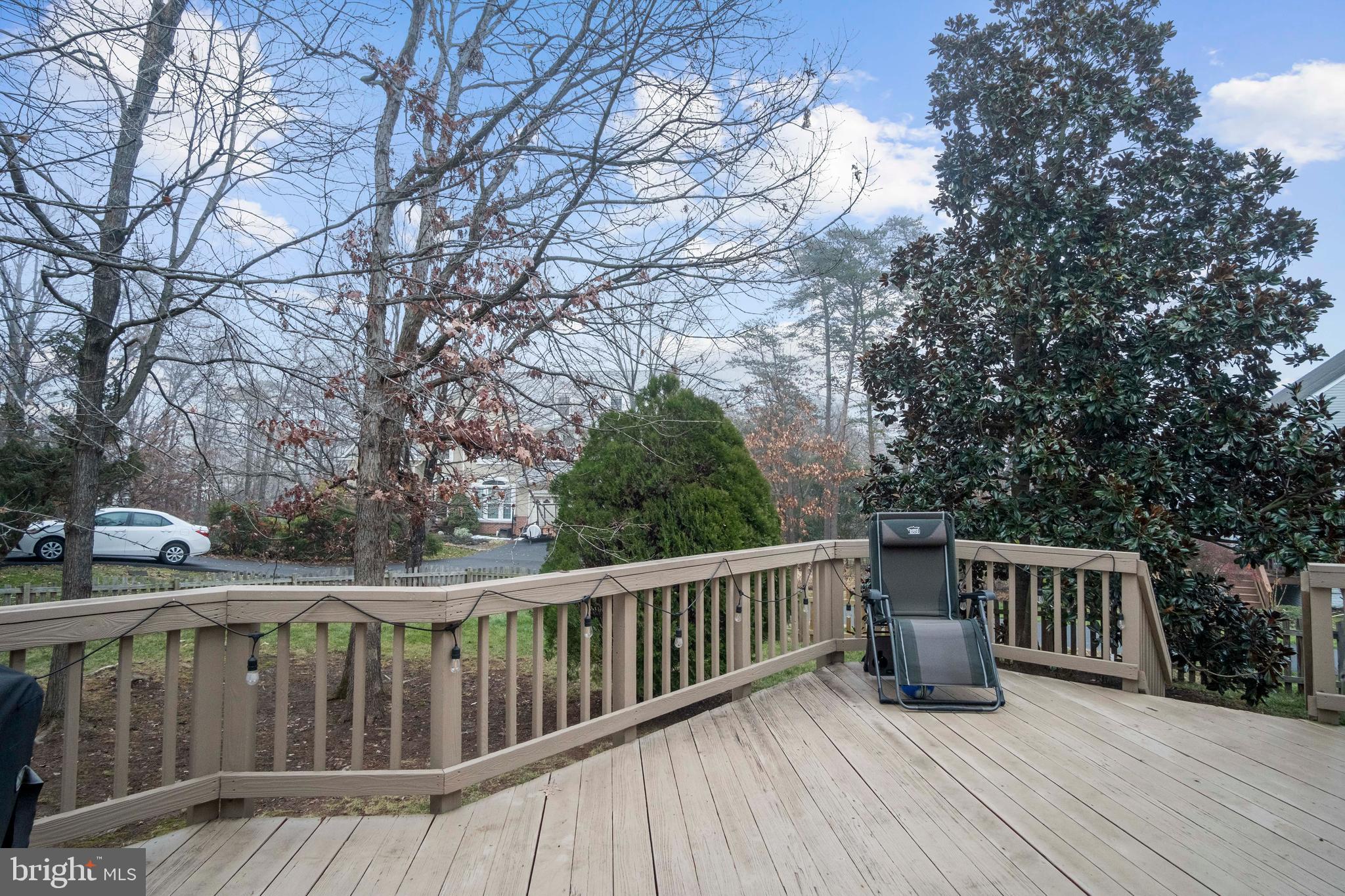 ASHBURN FARM - Residential Lease