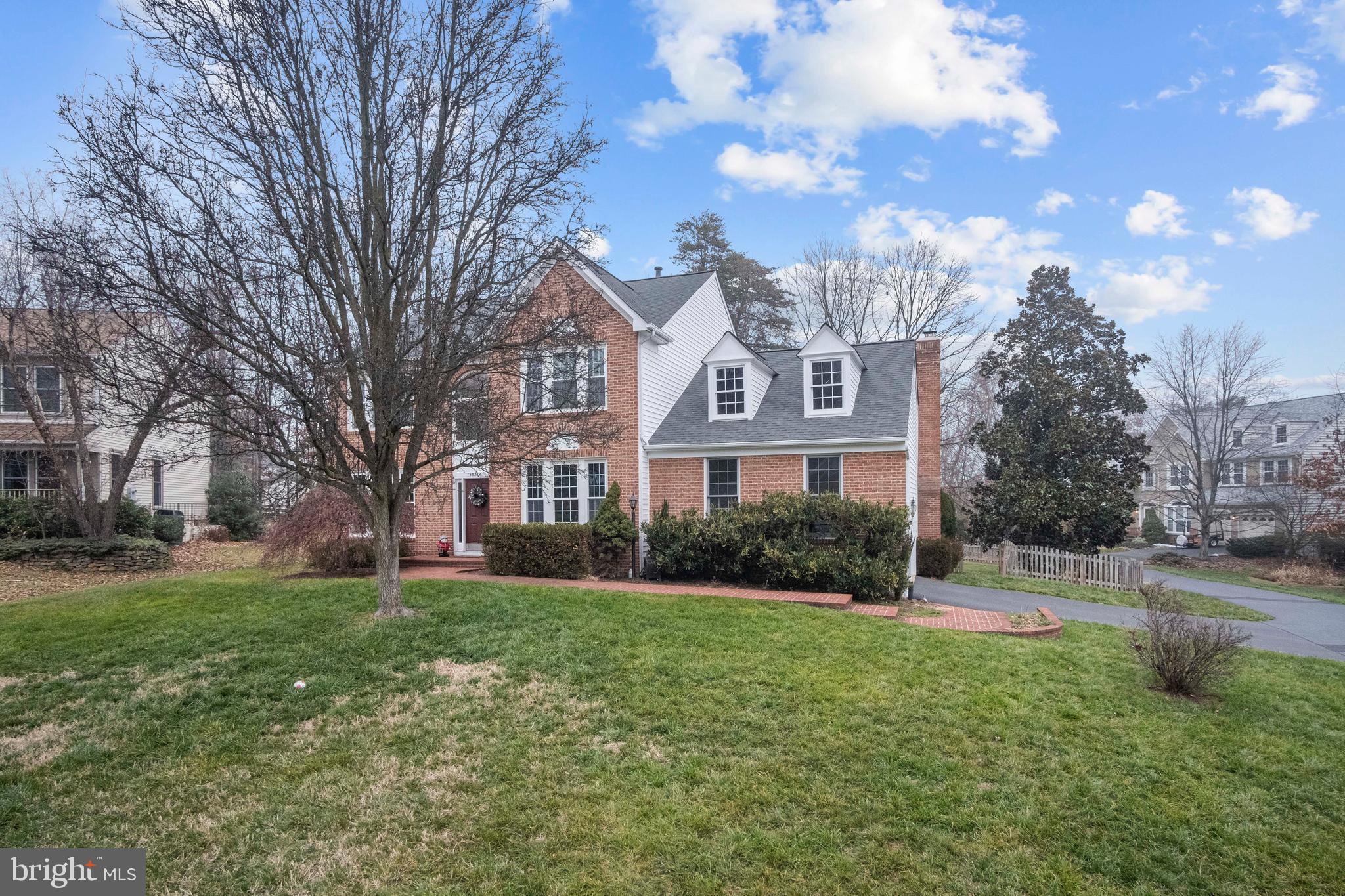 ASHBURN FARM - Residential Lease