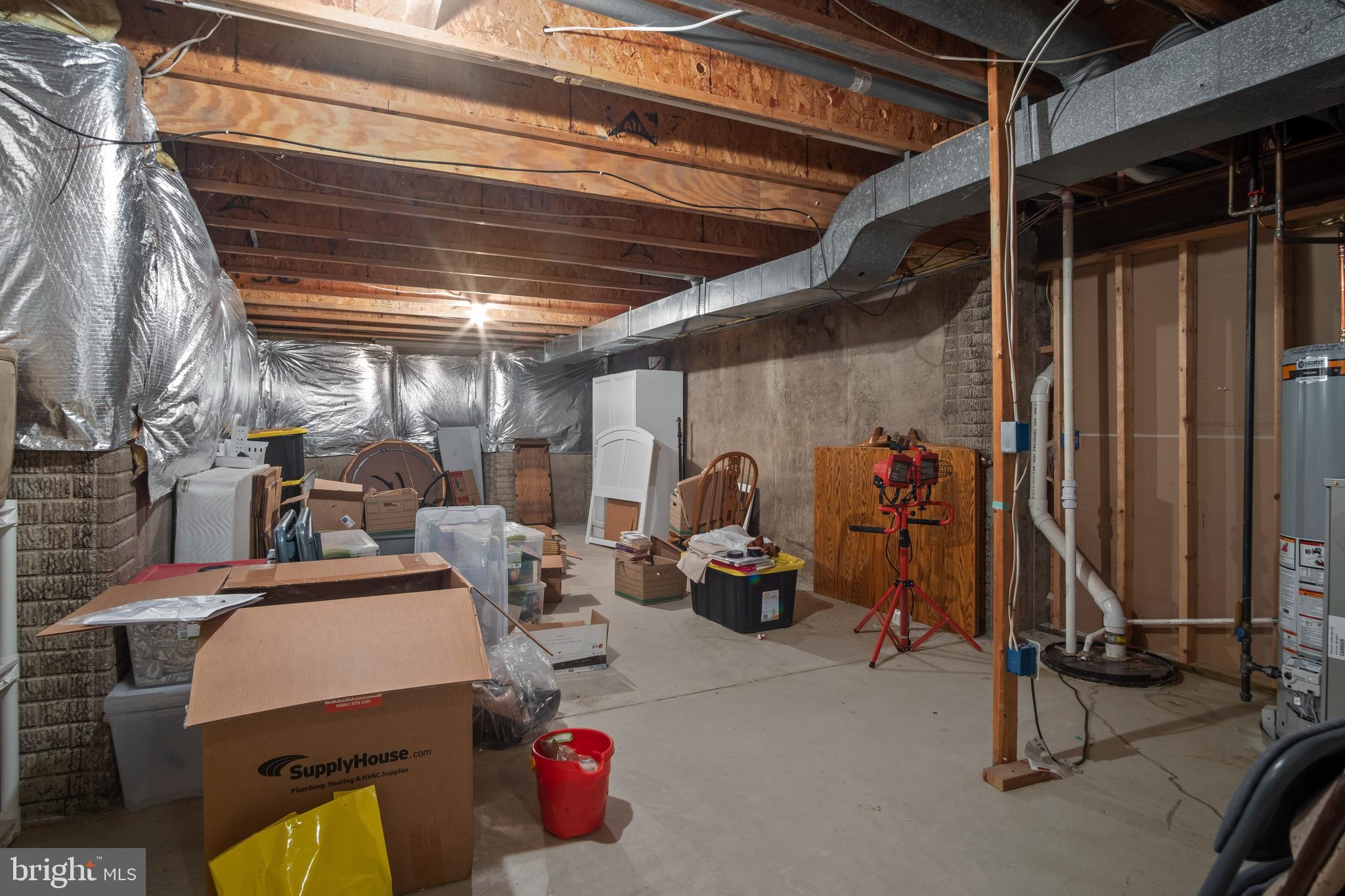 ASHBURN FARM - Residential Lease