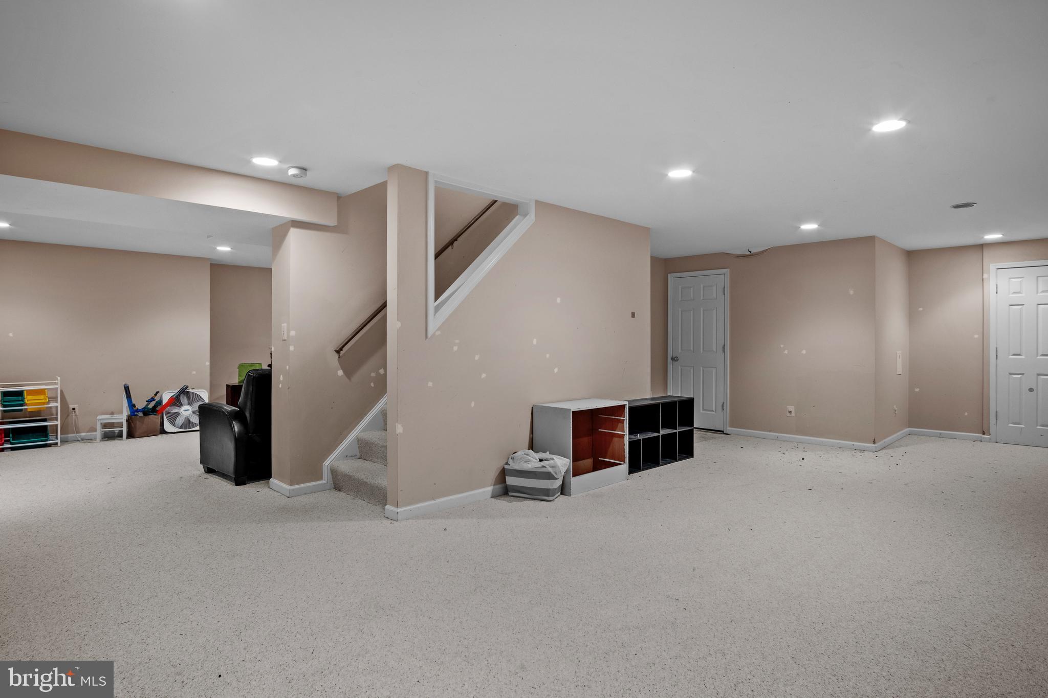 ASHBURN FARM - Residential Lease