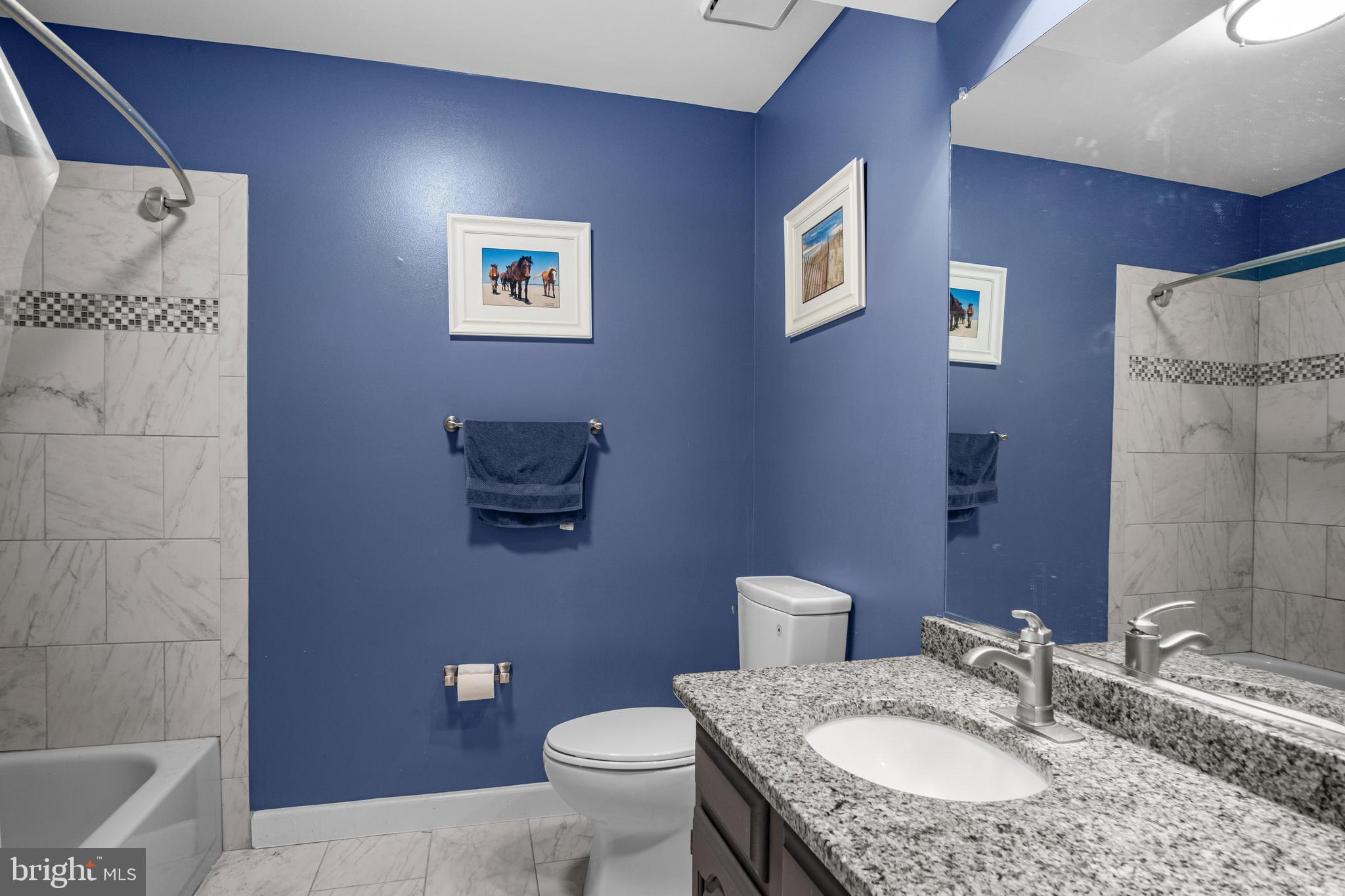 ASHBURN FARM - Residential Lease