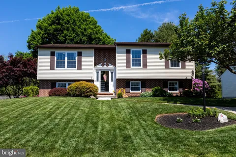 MLS: MDHR2042328
