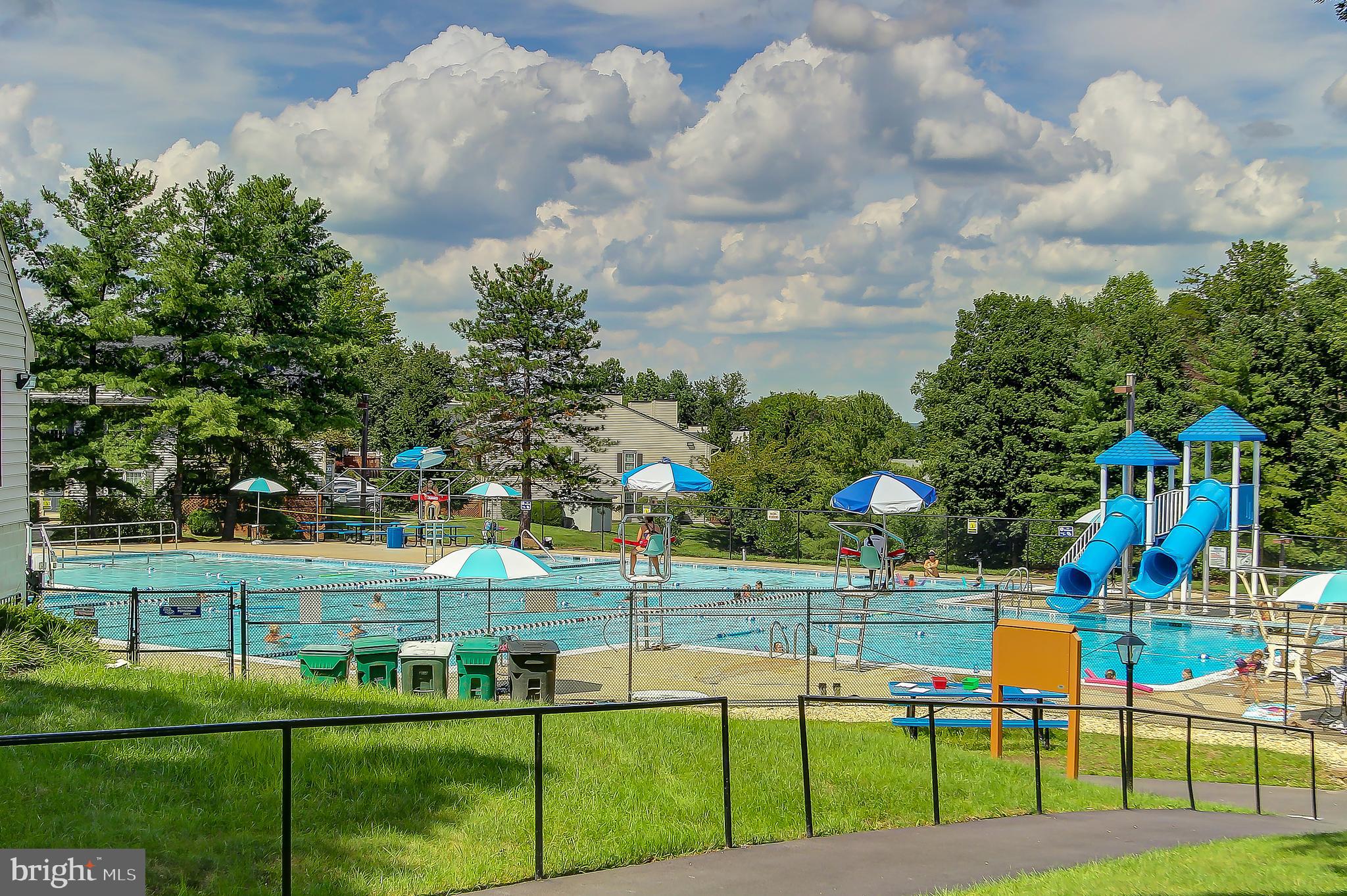 LAKE RIDGE - Residential