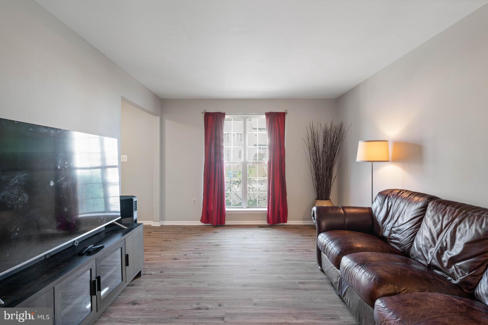 LAKE RIDGE - Residential