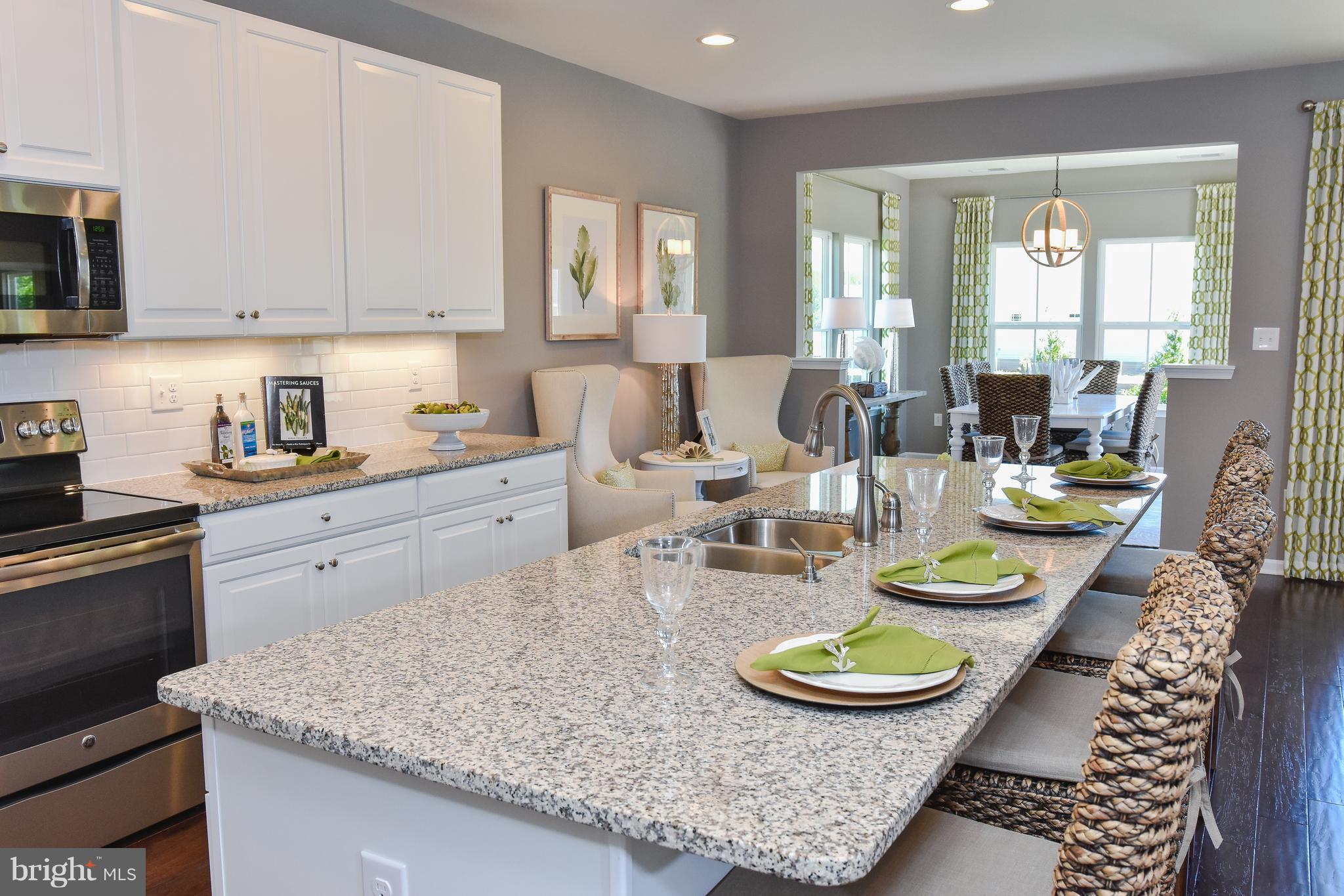 CREEKSIDE VILLAGE - Residential