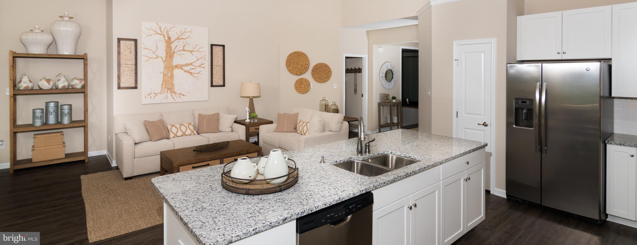 CREEKSIDE VILLAGE - Residential